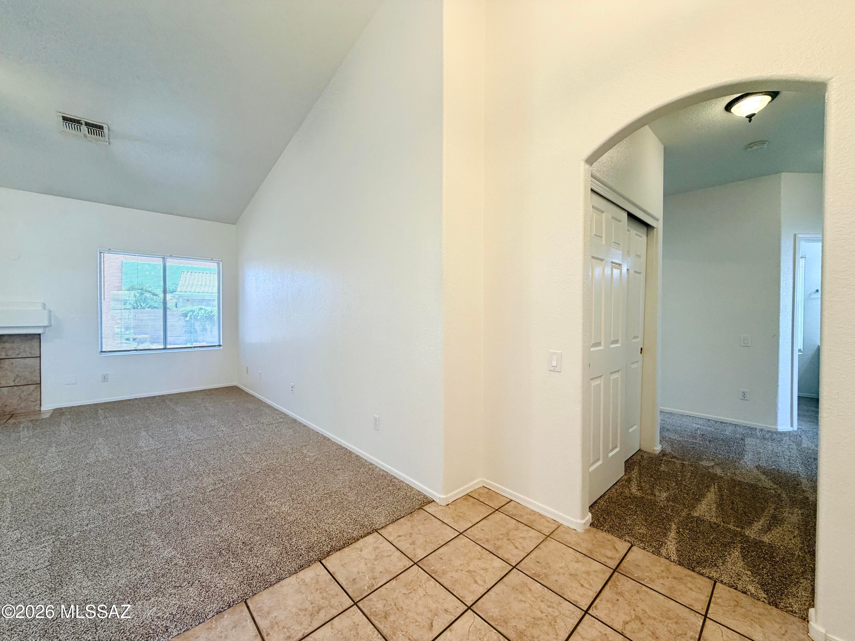 Hacienda Del Oro (1-78) - Residential