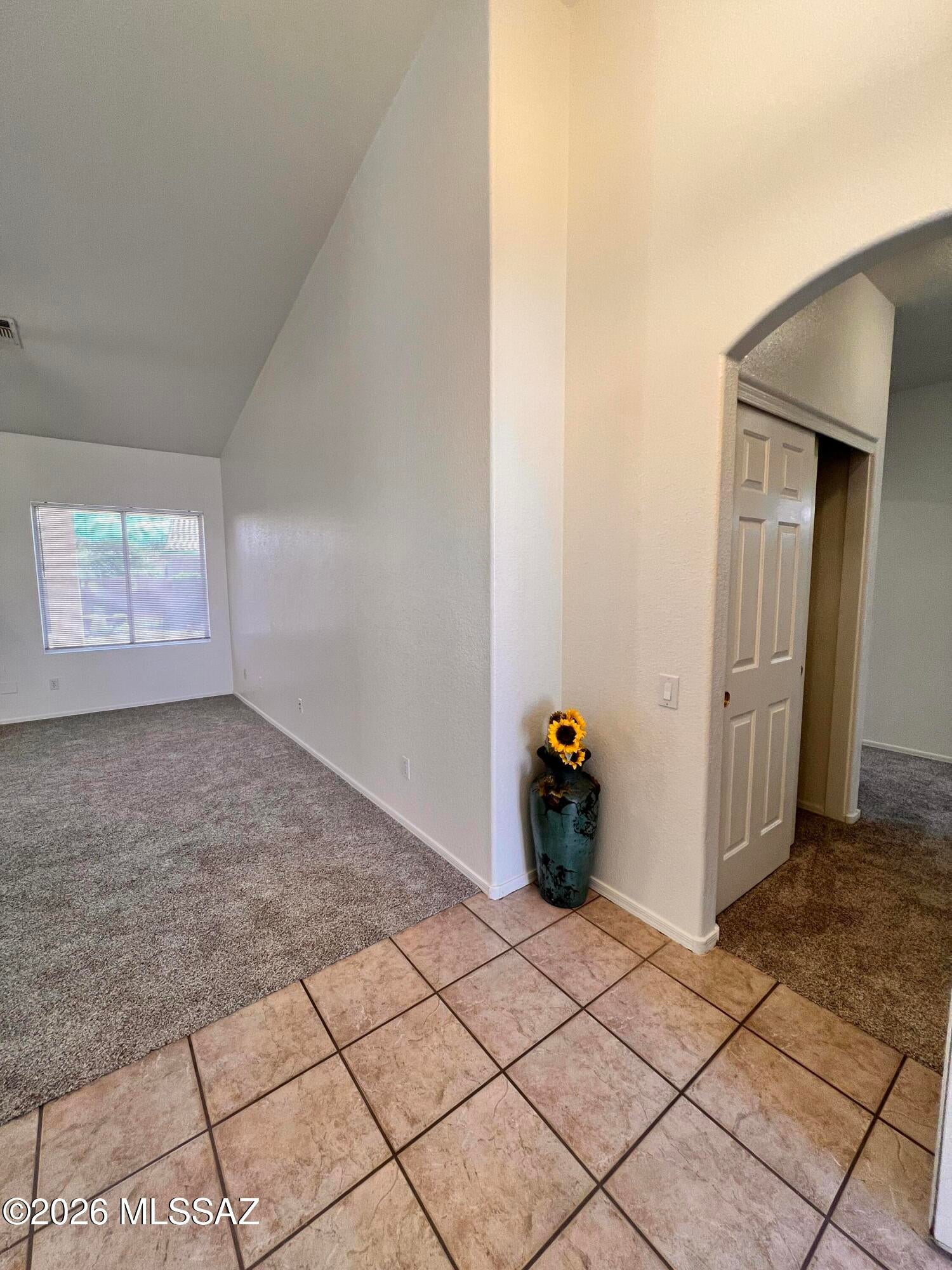 Hacienda Del Oro (1-78) - Residential