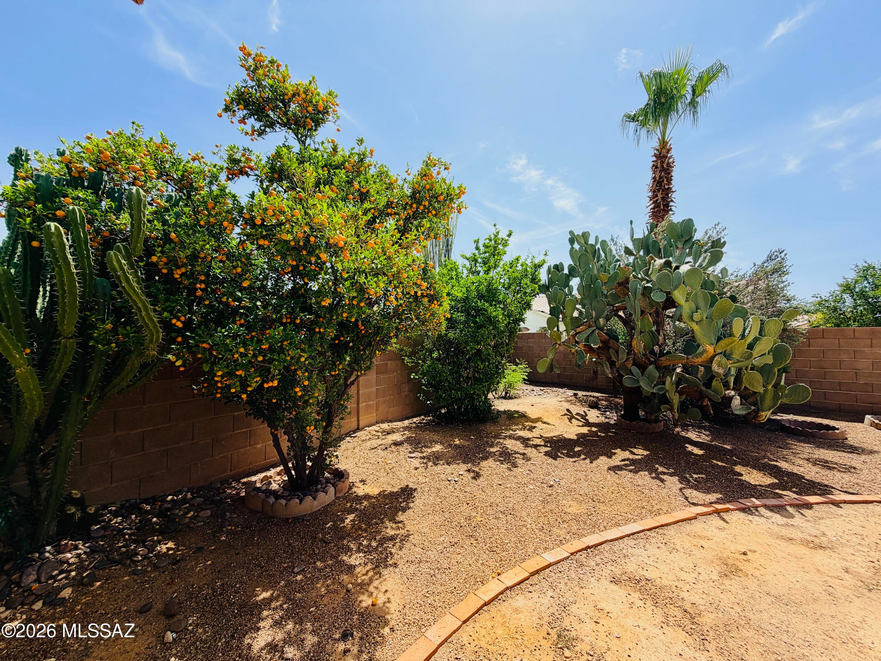 Hacienda Del Oro (1-78) - Residential