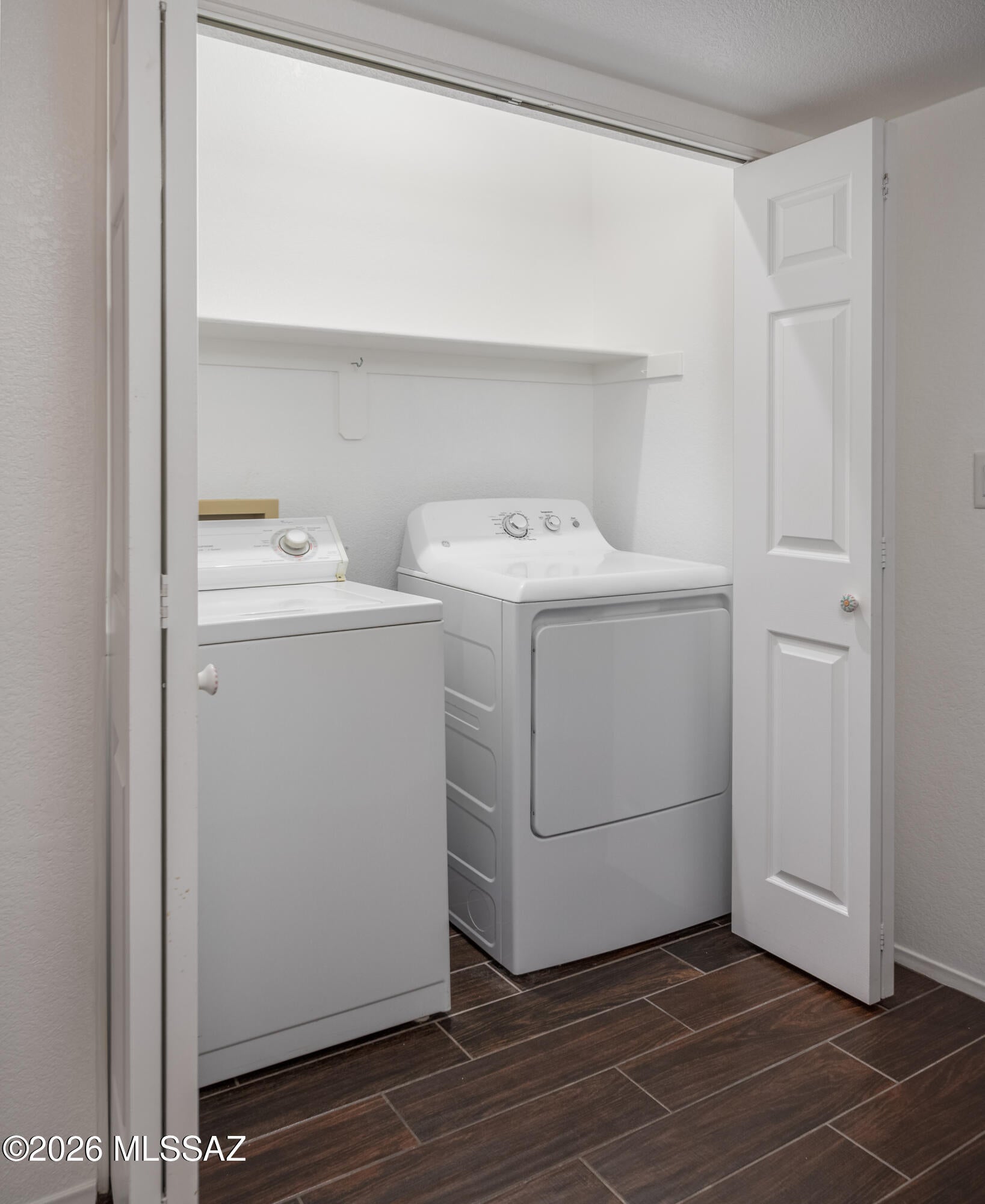 La Cholla Hills(1-313) - Residential
