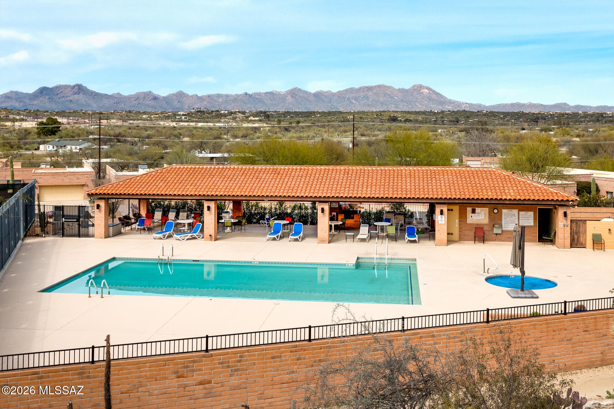 La Cholla Hills(1-313) - Residential