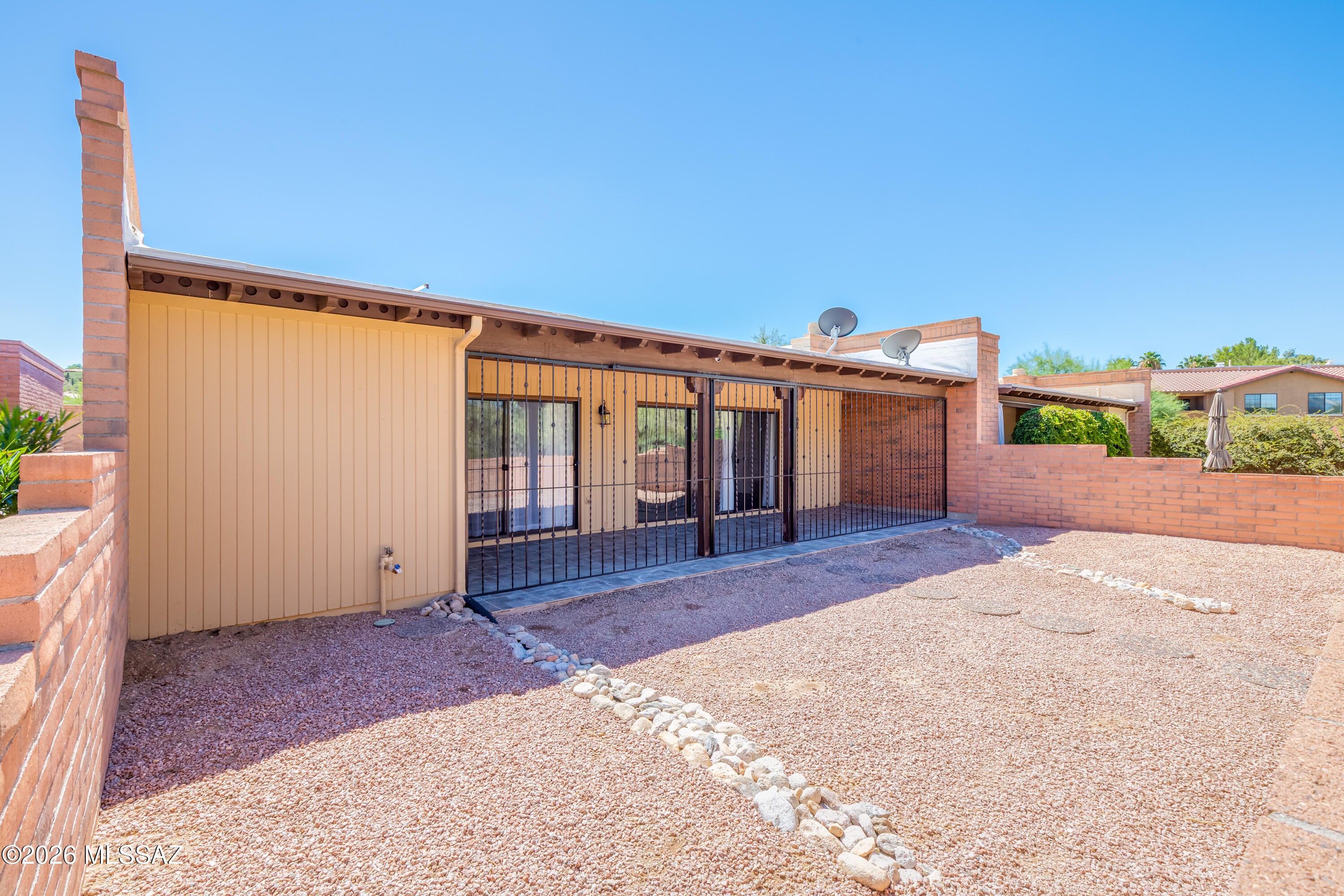 La Cholla Hills(1-313) - Residential