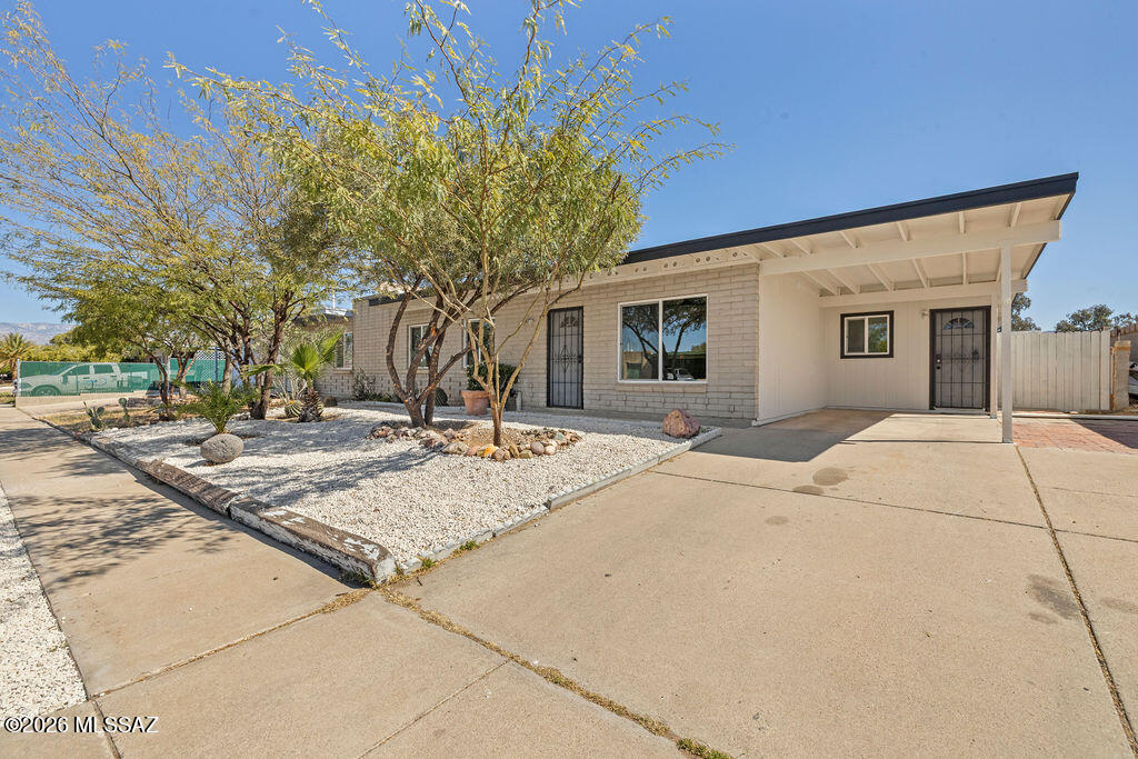 Summit Park Twnhss (1-110) - Residential