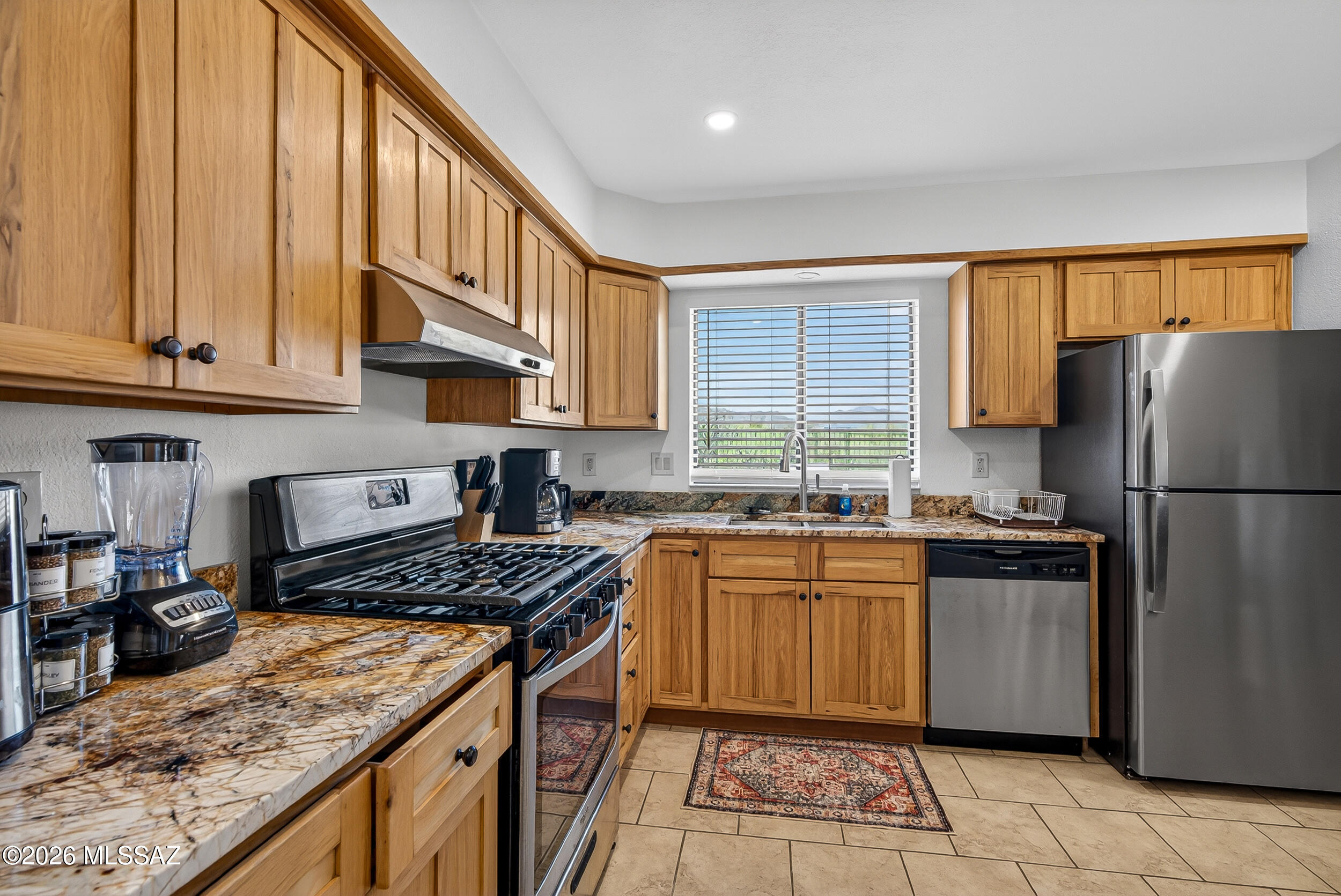 New Tucson Unit NO. 5 (1-312) - Residential Lease