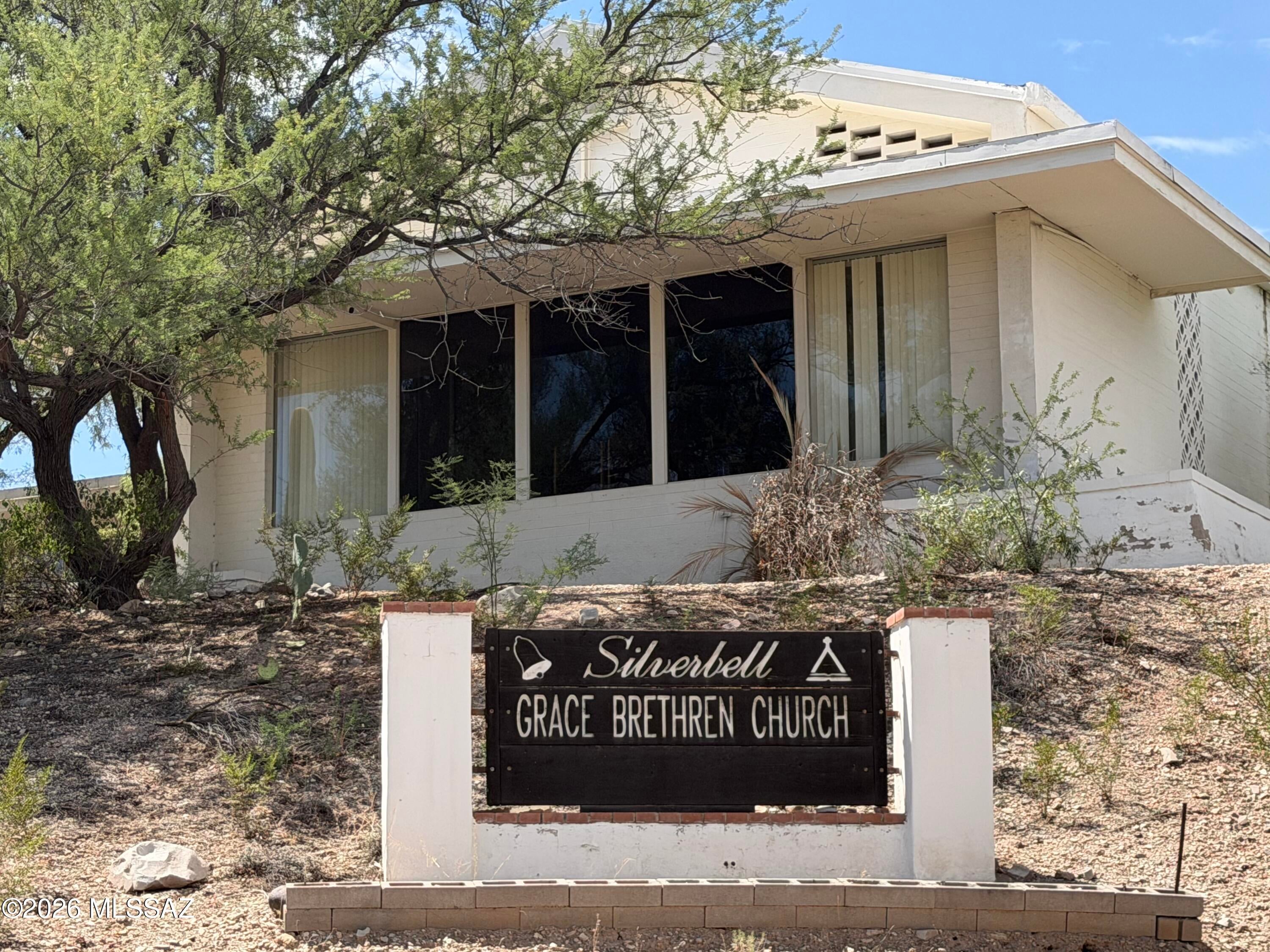 PRIME LOCATION! Church w/ 1.42 acres; room to GROW while you occupy this established Church in the I-10 & Speedway central Tucson location. The 4382 SF building needs updating and there is deferred maintenance, though it is ready to use on DAY ONE!  (see SPDS anc complete your own inspections)
PRICED RIGHT TO SELL! 
Note: Owner plans to accept the best offer above $750K on December 1, 2026 though they reserve the right to agree to an acceptable offer prior to that date. CASH - CONVENTIONAL - possible partial owner carry back OWNER-AGENT