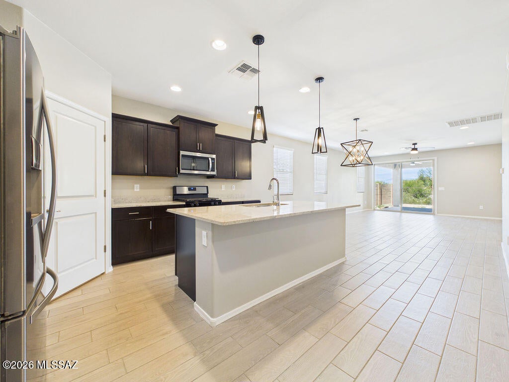 Rancho Del Lago (1-100) - Residential