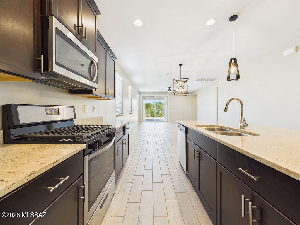 Rancho Del Lago (1-100) - Residential