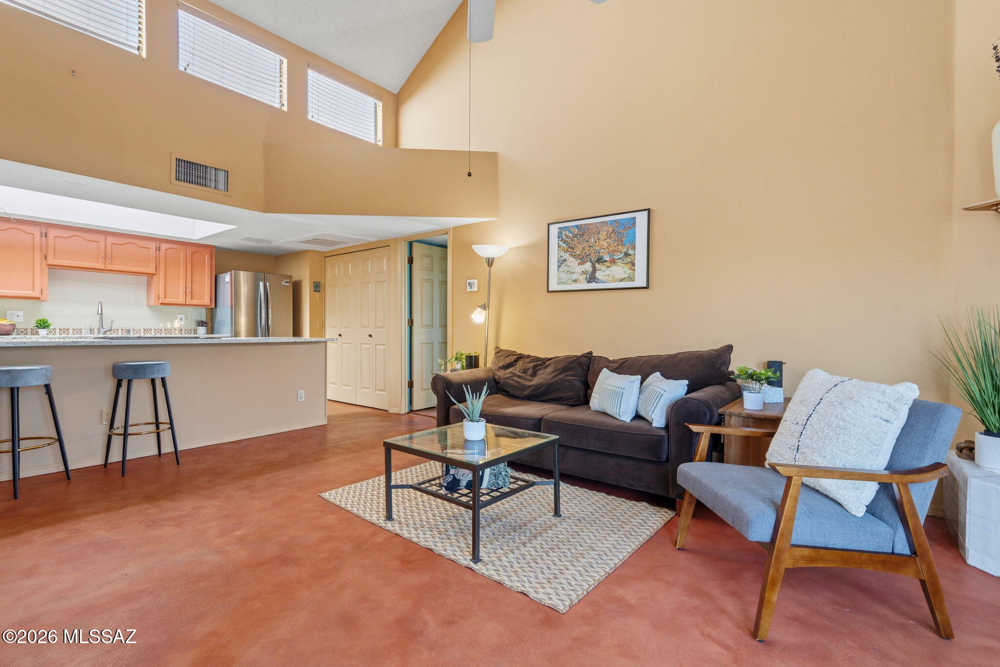 Twelve Hundred River Rd Condos - Residential
