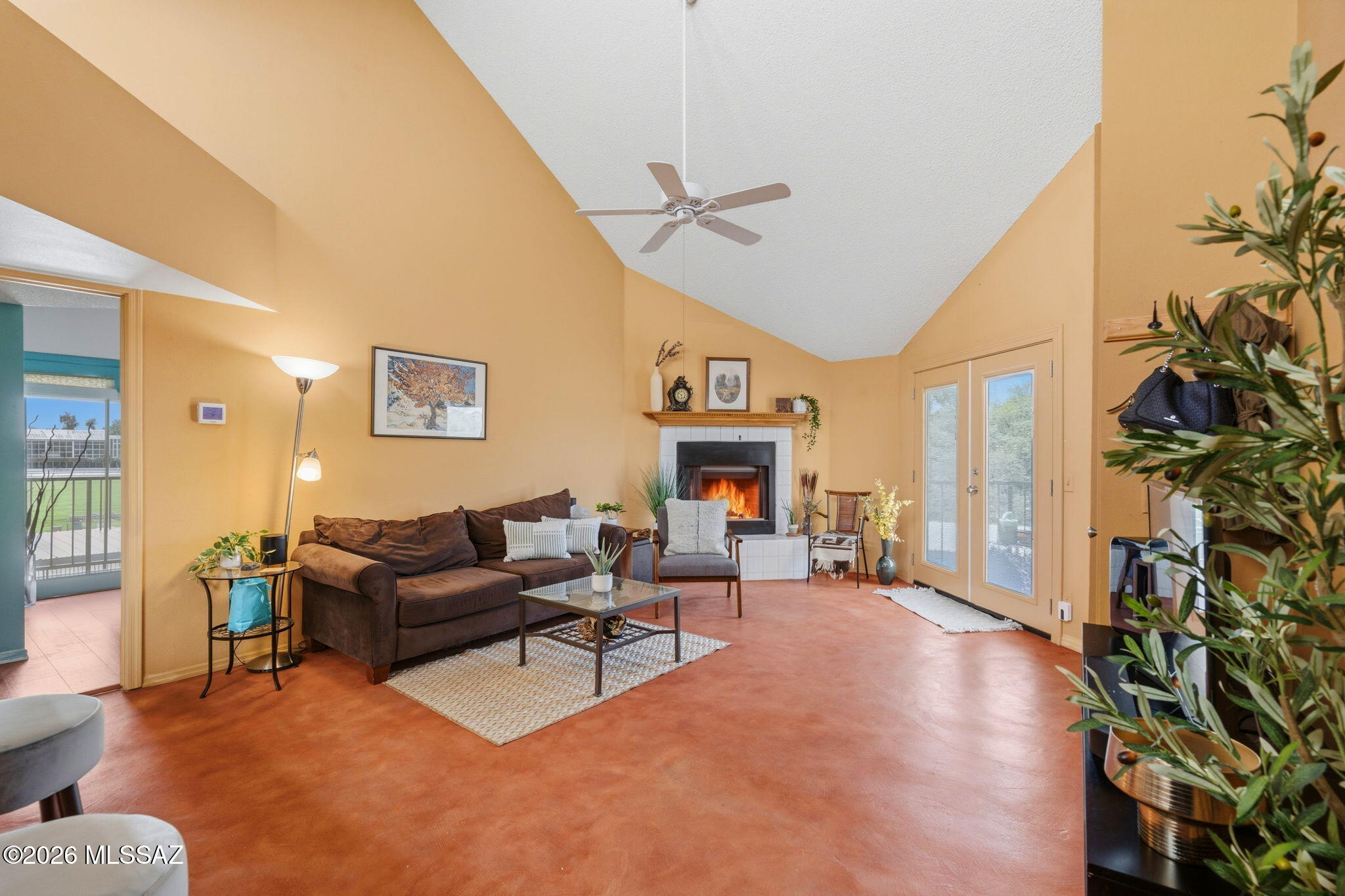Twelve Hundred River Rd Condos - Residential