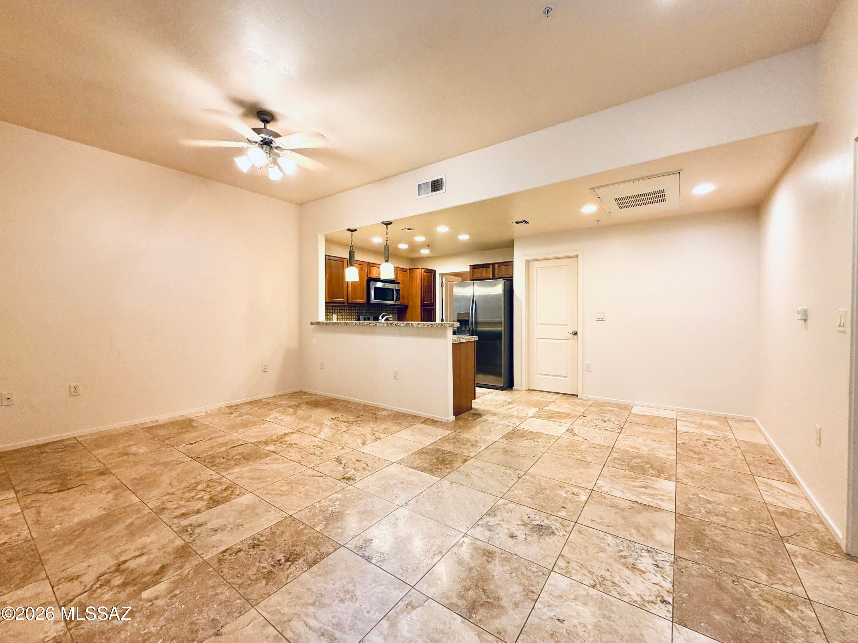 Placita Escondida Bldgs 18-20 Units 1-204 - Residential Lease