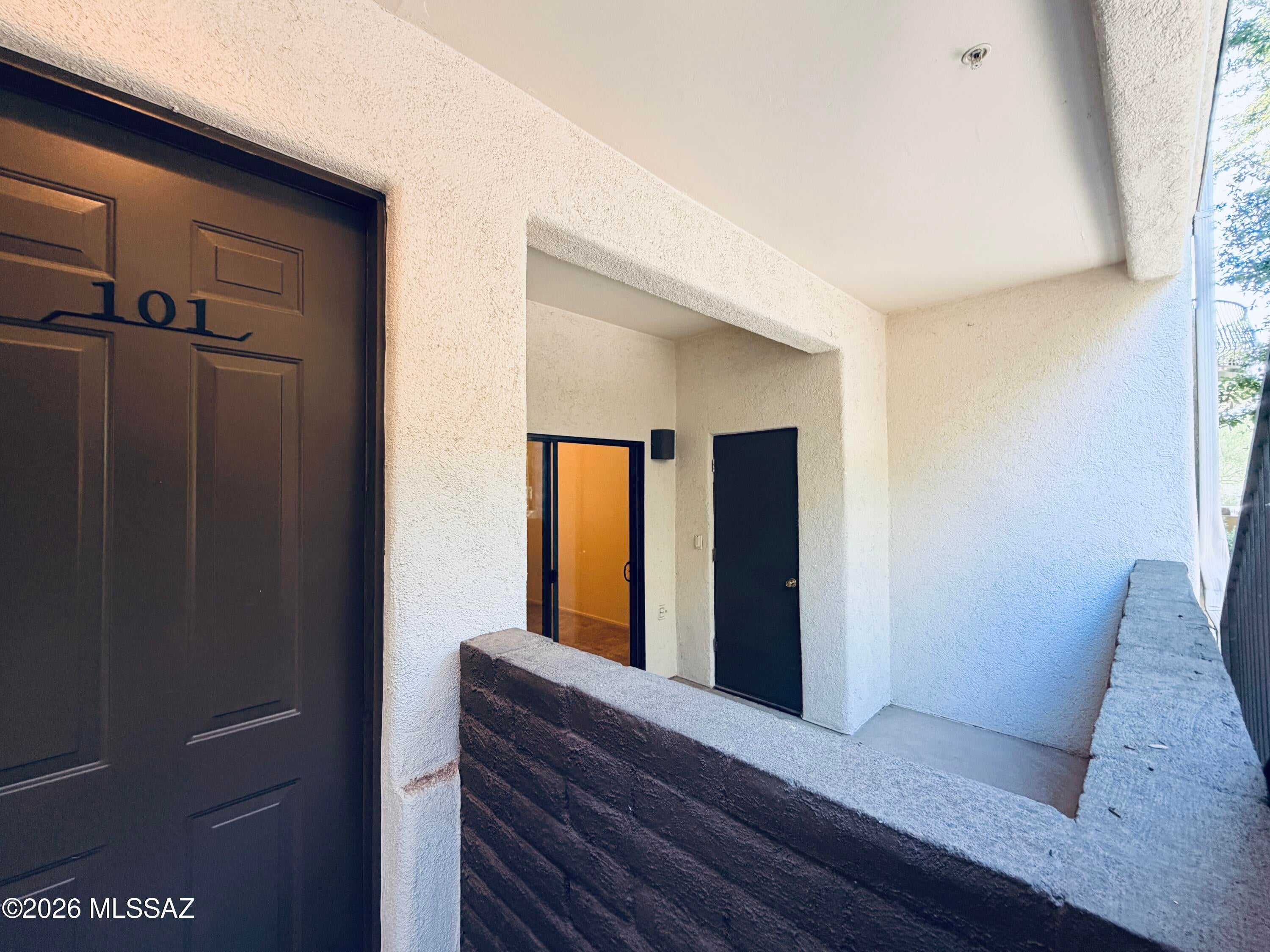 Placita Escondida Bldgs 18-20 Units 1-204 - Residential Lease