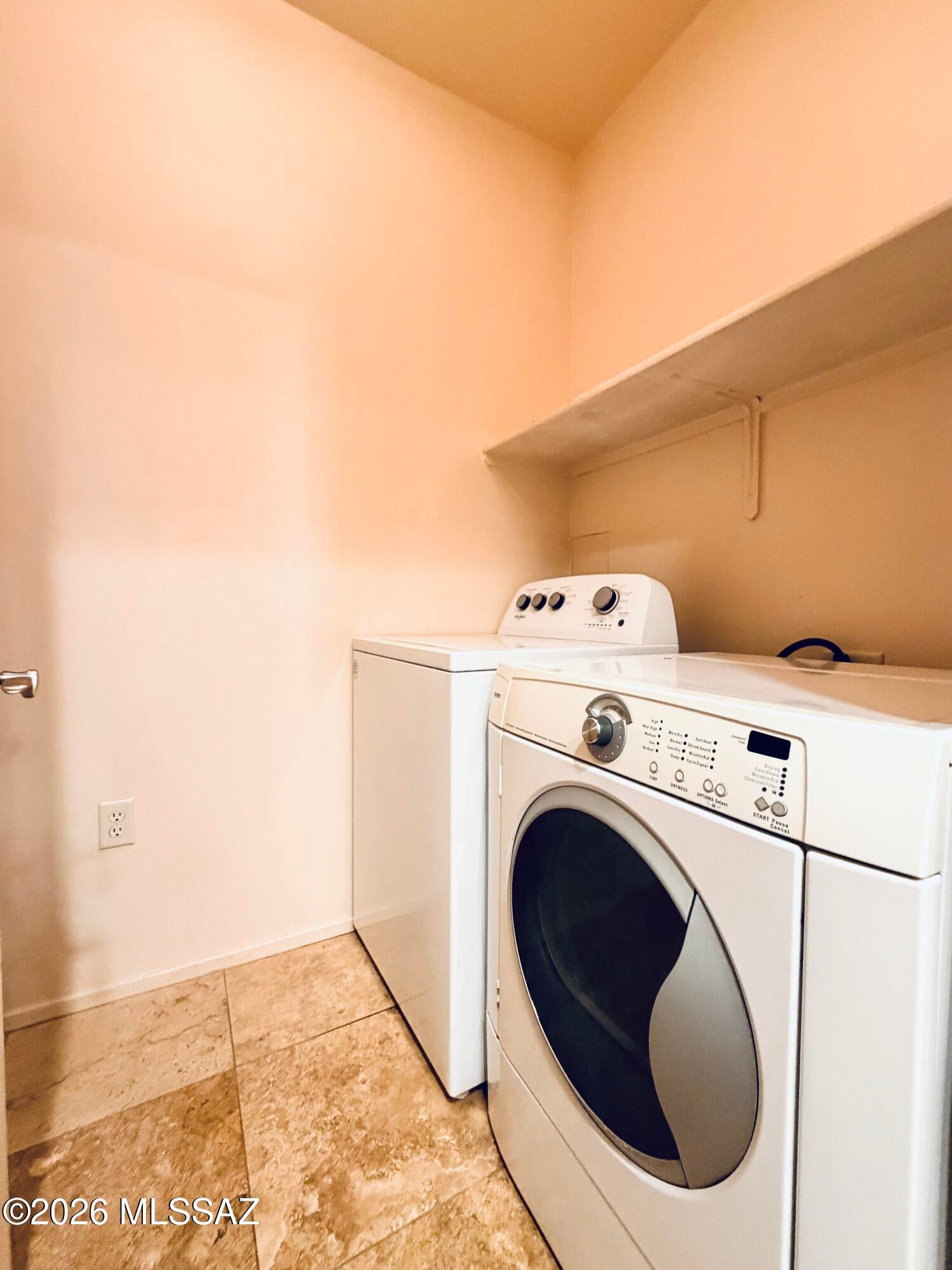 Placita Escondida Bldgs 18-20 Units 1-204 - Residential Lease