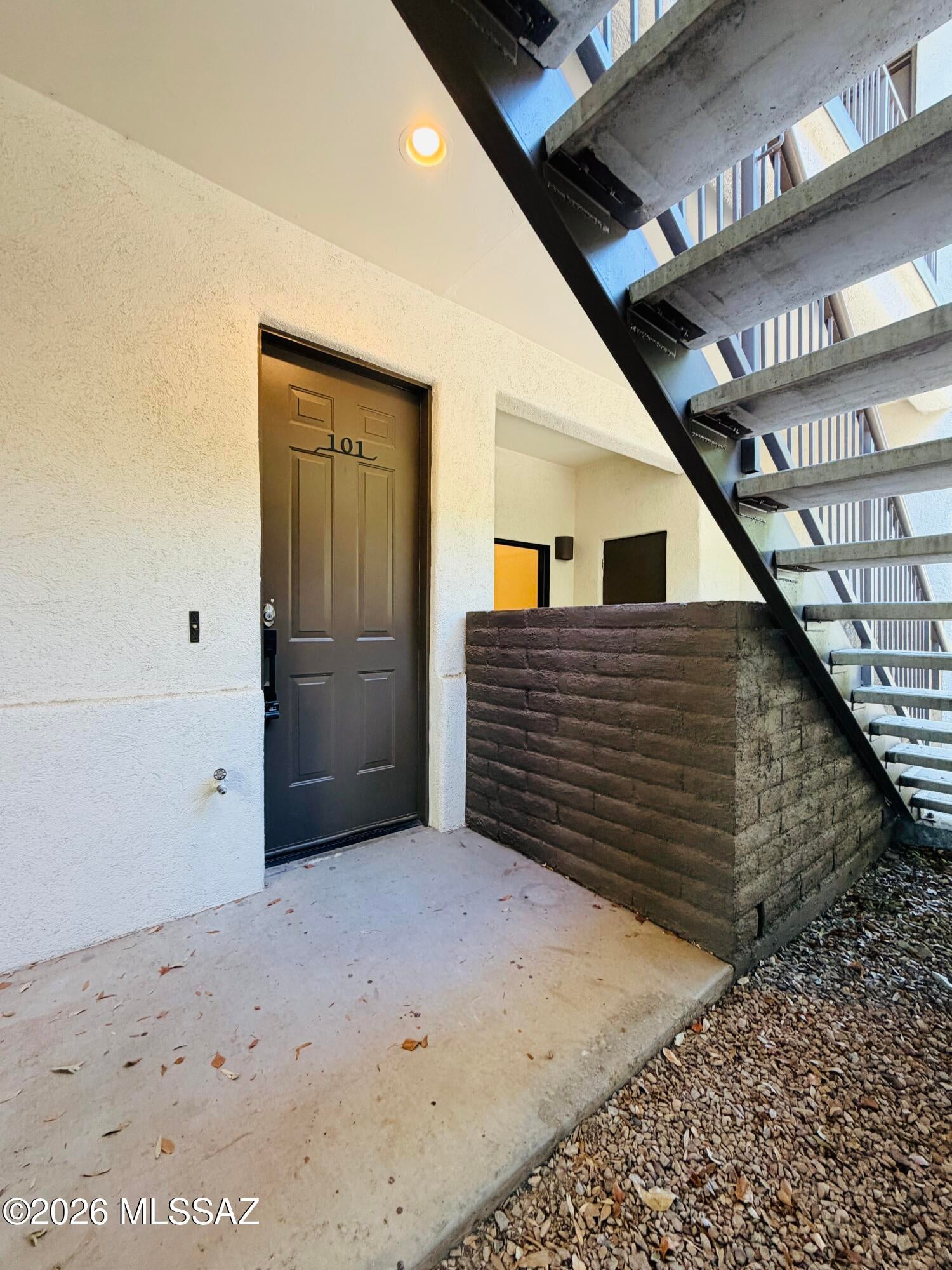 Placita Escondida Bldgs 18-20 Units 1-204 - Residential Lease