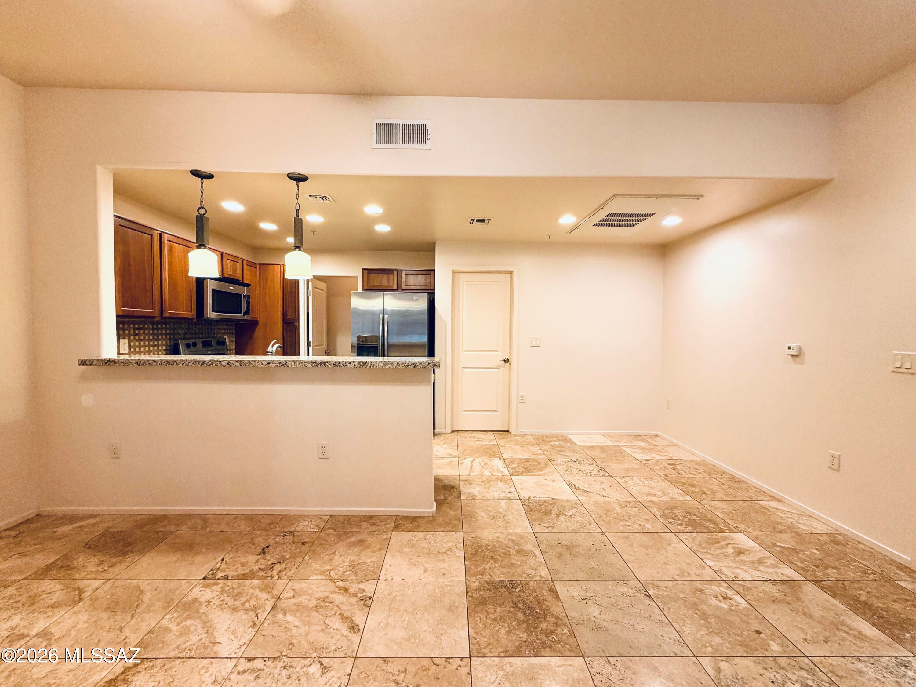 Placita Escondida Bldgs 18-20 Units 1-204 - Residential Lease