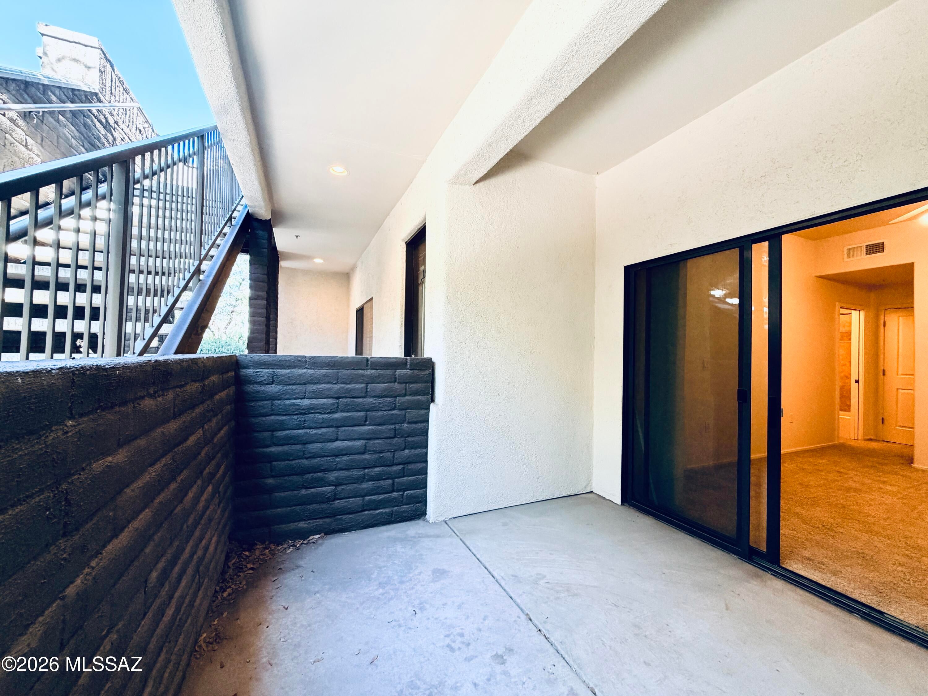 Placita Escondida Bldgs 18-20 Units 1-204 - Residential Lease