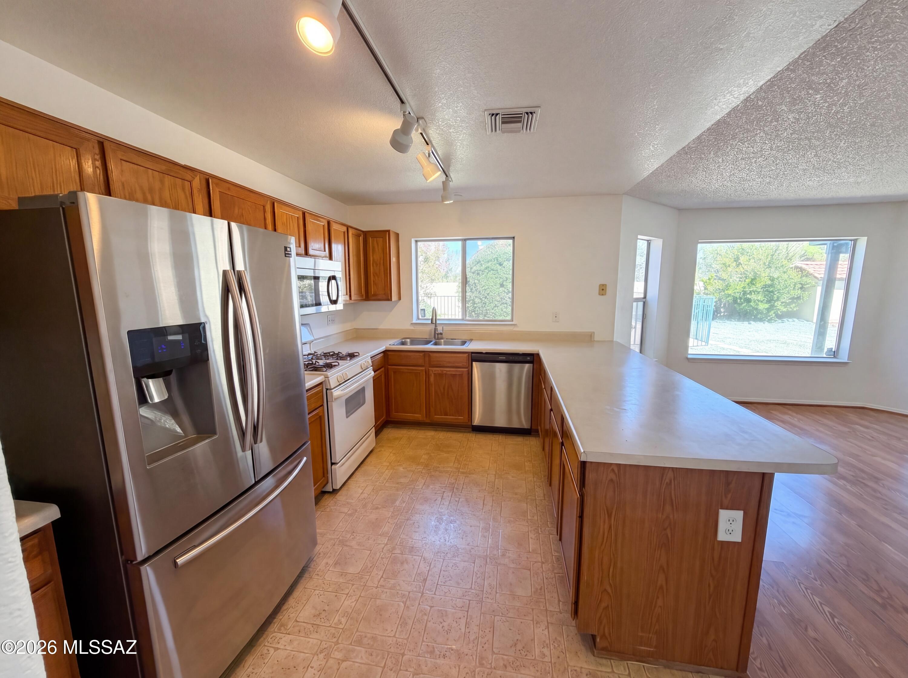 Richmond Place II (1-39) - Residential