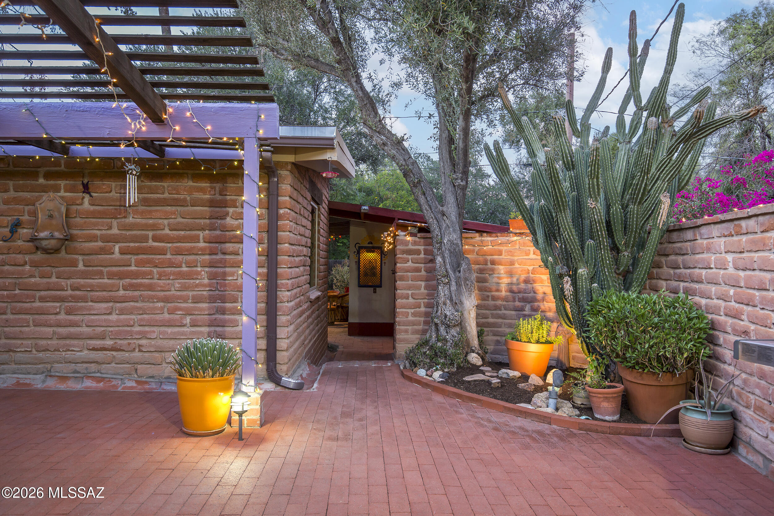 El Montevideo Estates - Residential