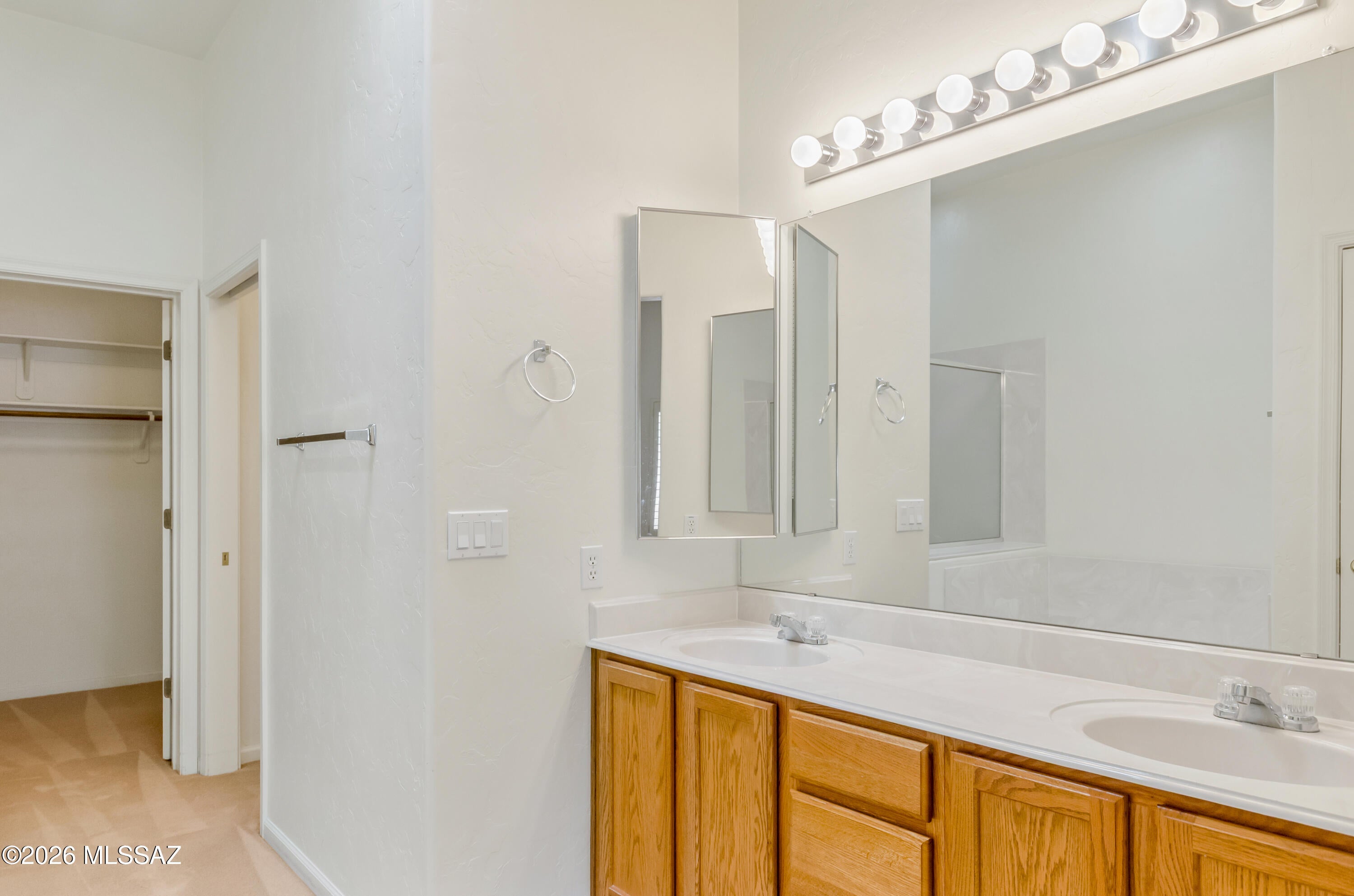 Carmel Pointe (1-104) - Residential