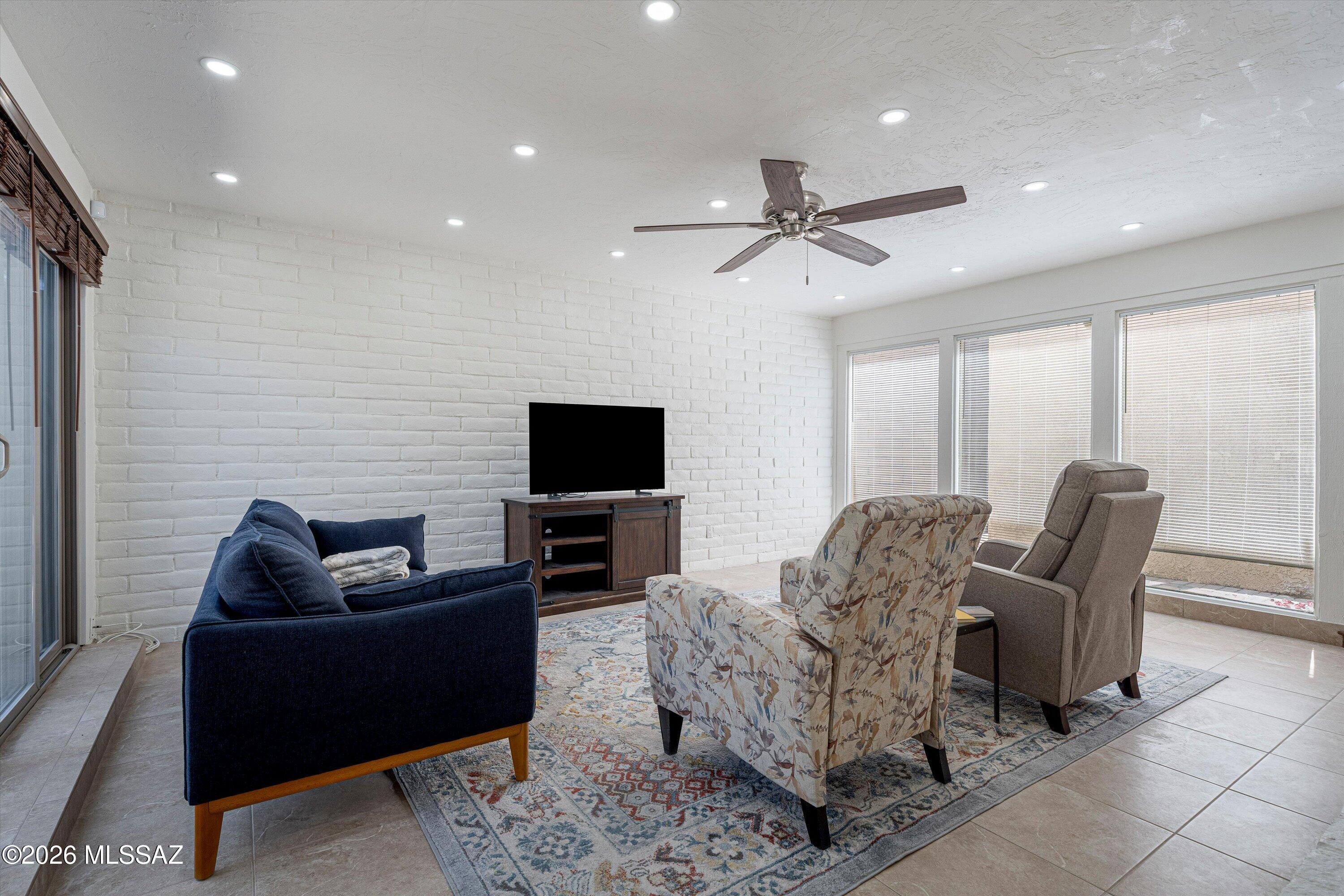 Catalina Del Rey (1-179) - Residential