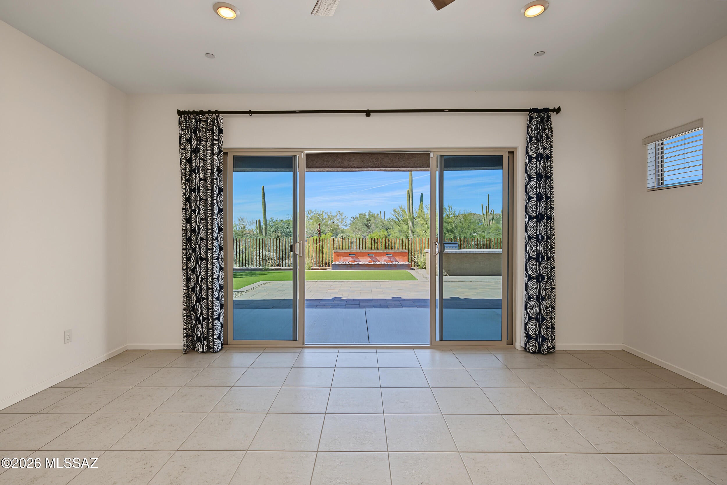 Los Saguaros At Dove Mountain SQ20121640199 - Residential