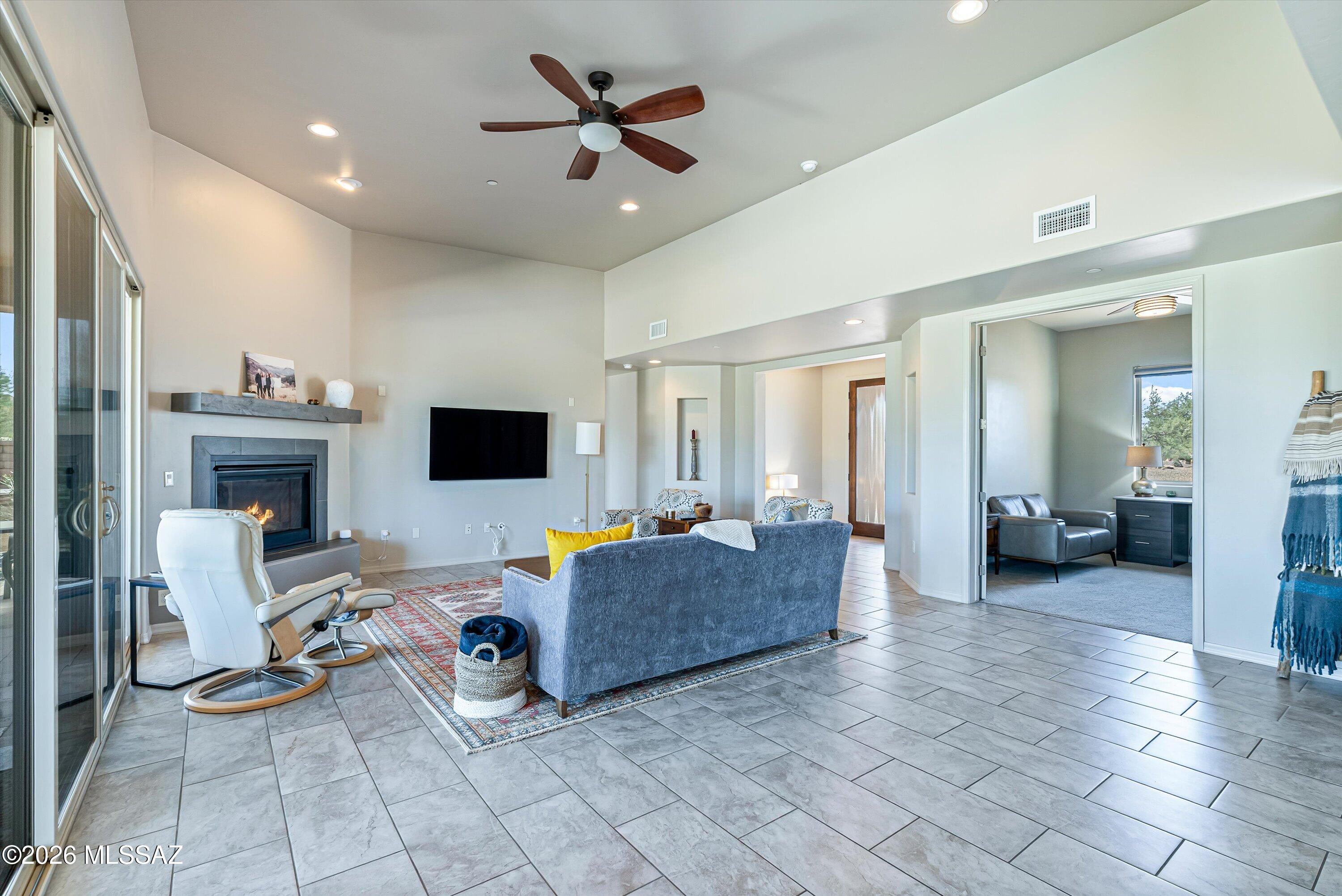 Coyote Creek (1-395) - Residential