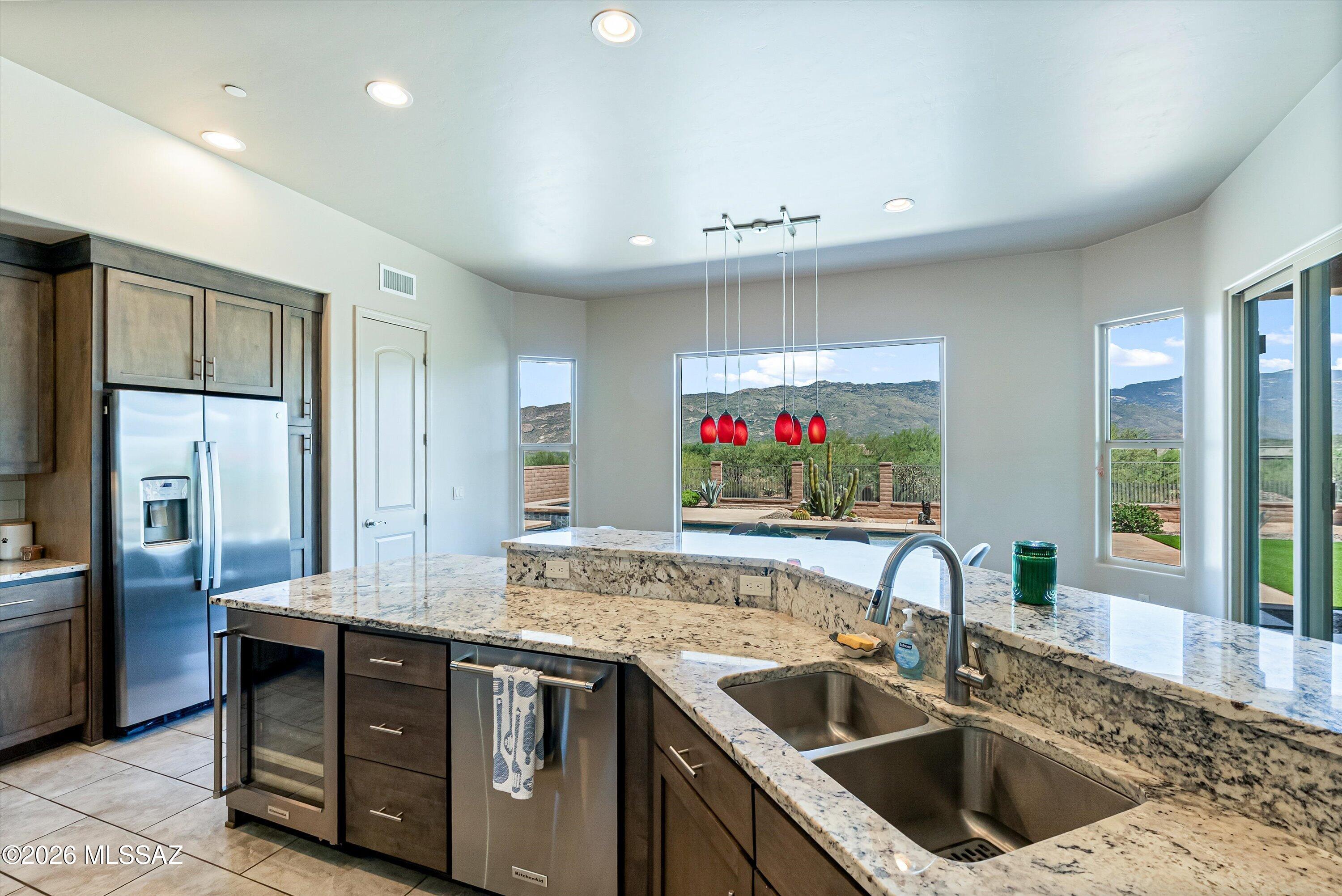 Coyote Creek (1-395) - Residential