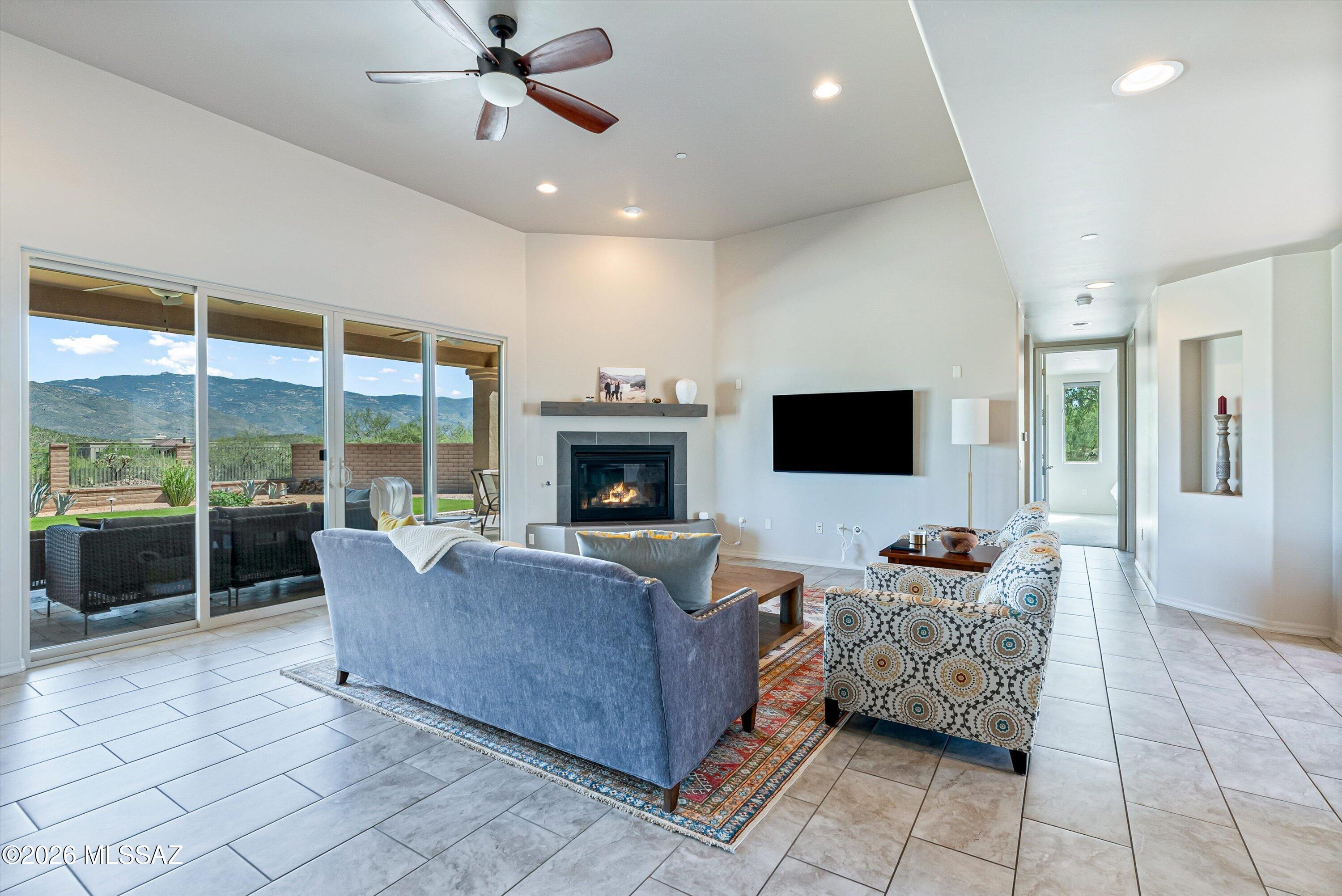 Coyote Creek (1-395) - Residential