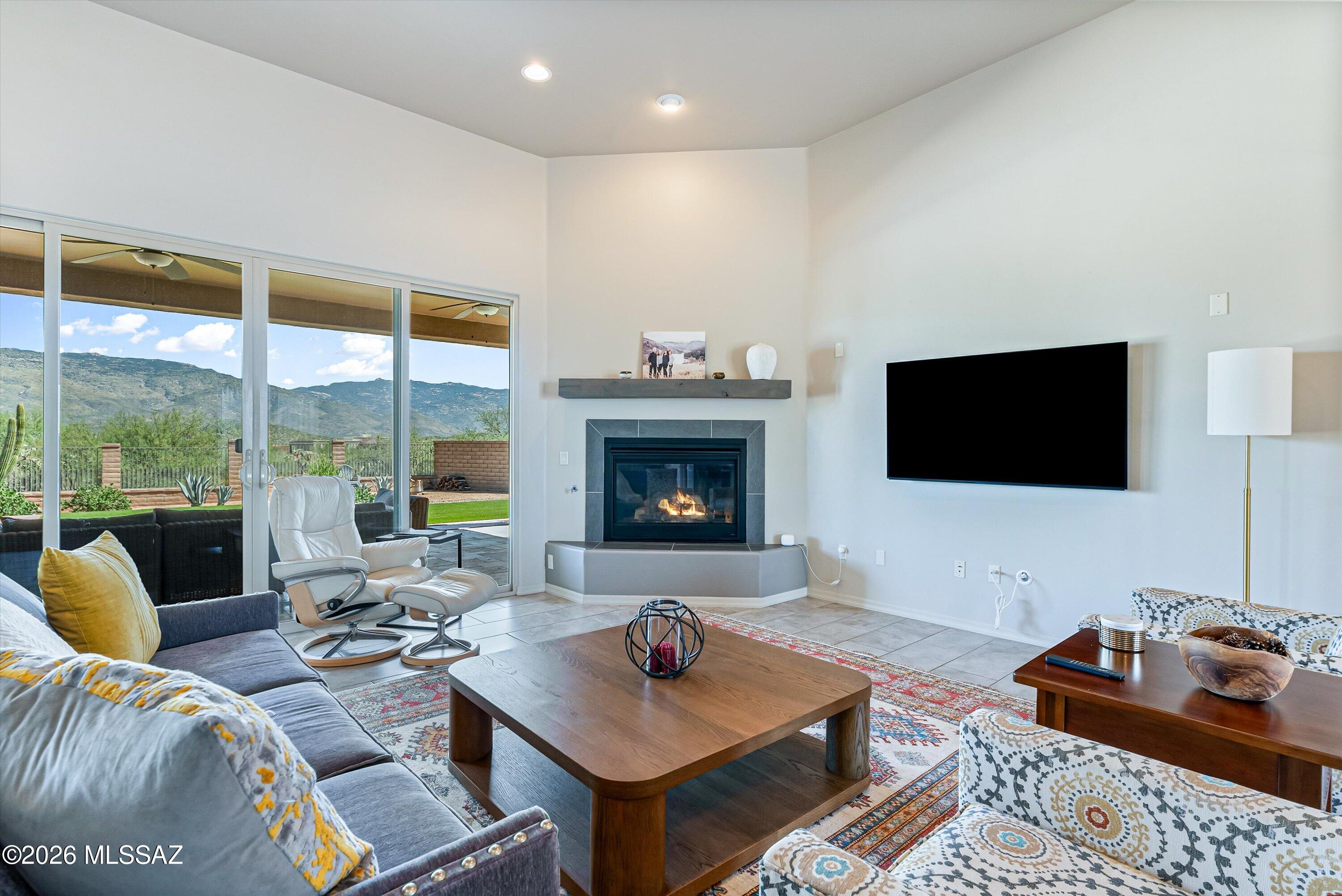 Coyote Creek (1-395) - Residential