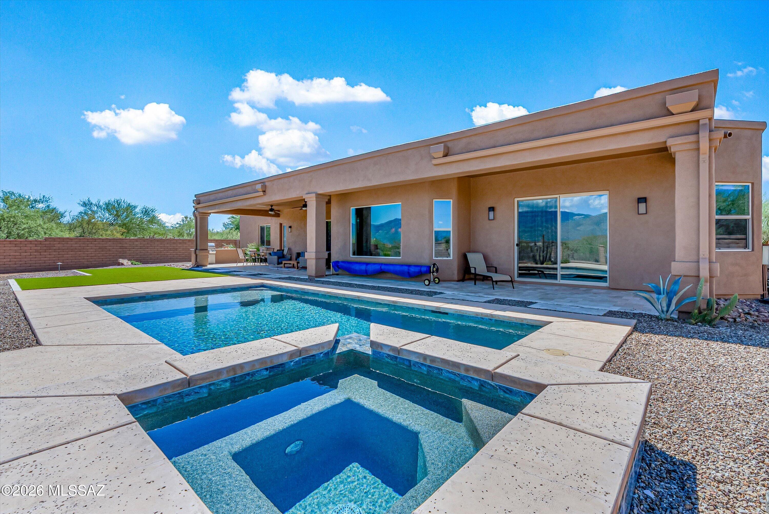 Coyote Creek (1-395) - Residential