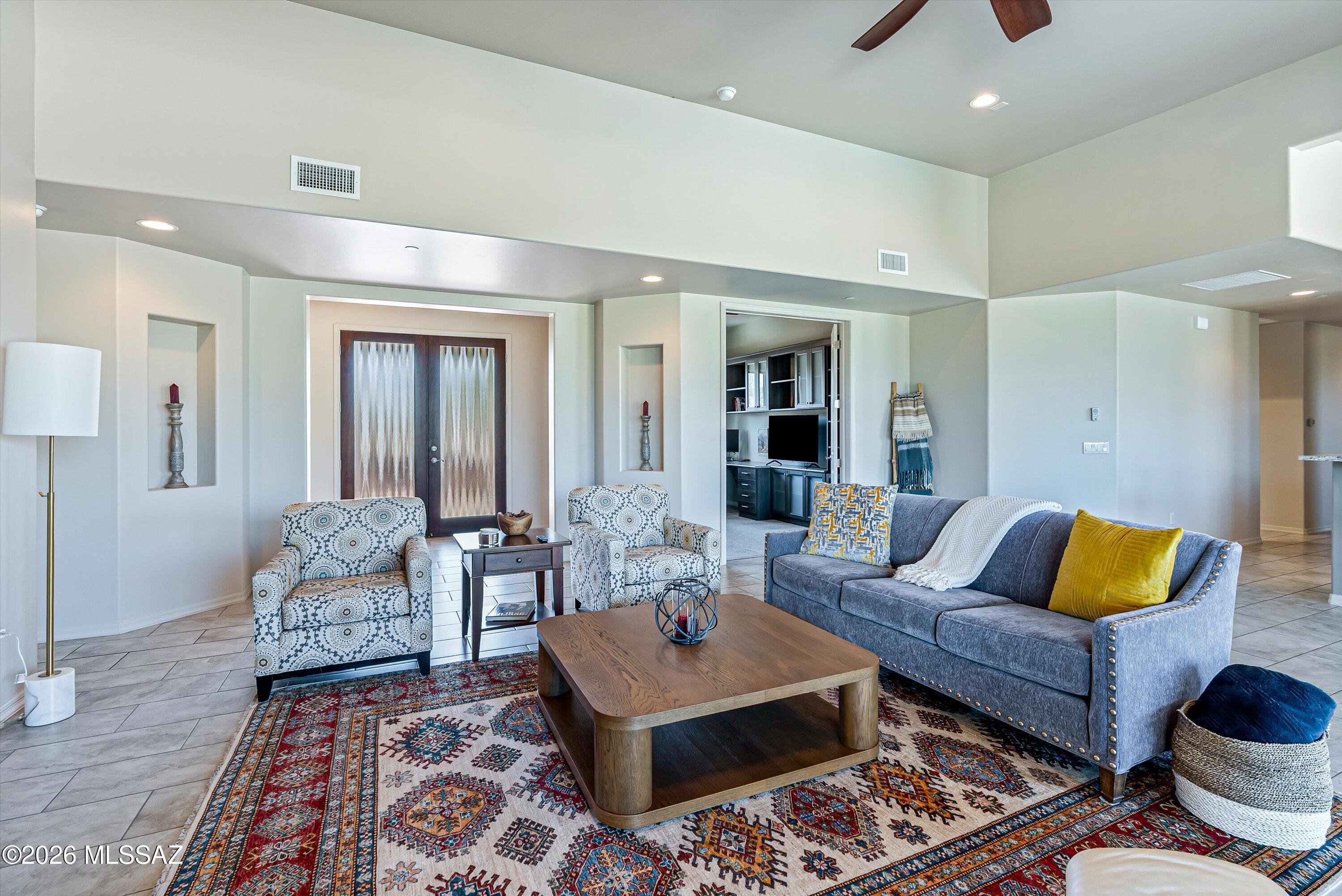 Coyote Creek (1-395) - Residential