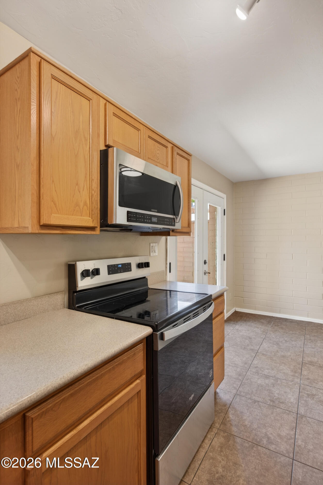 Villa Venice Condos - Residential