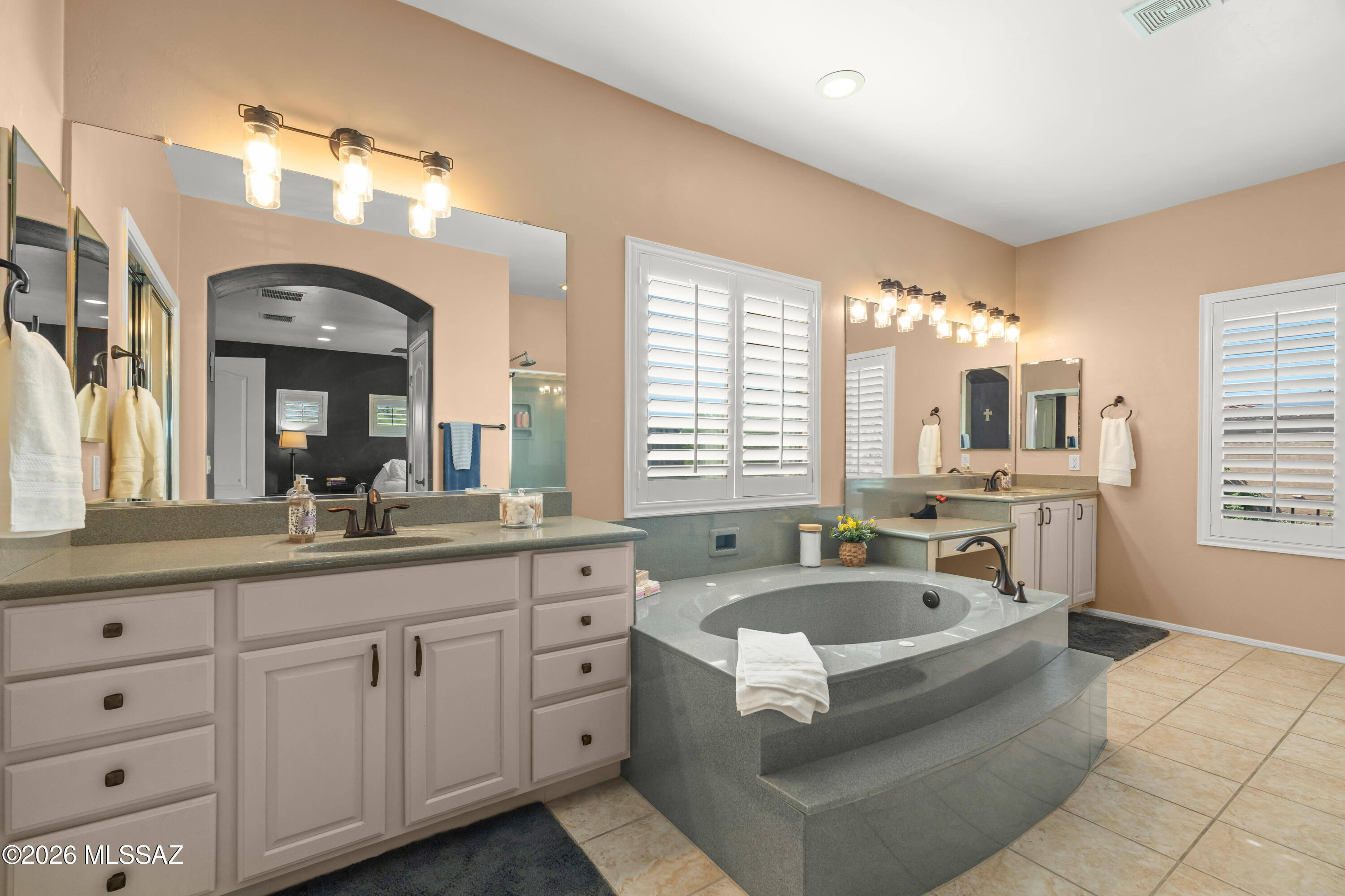 Encanto Del Lago (1-82) - Residential