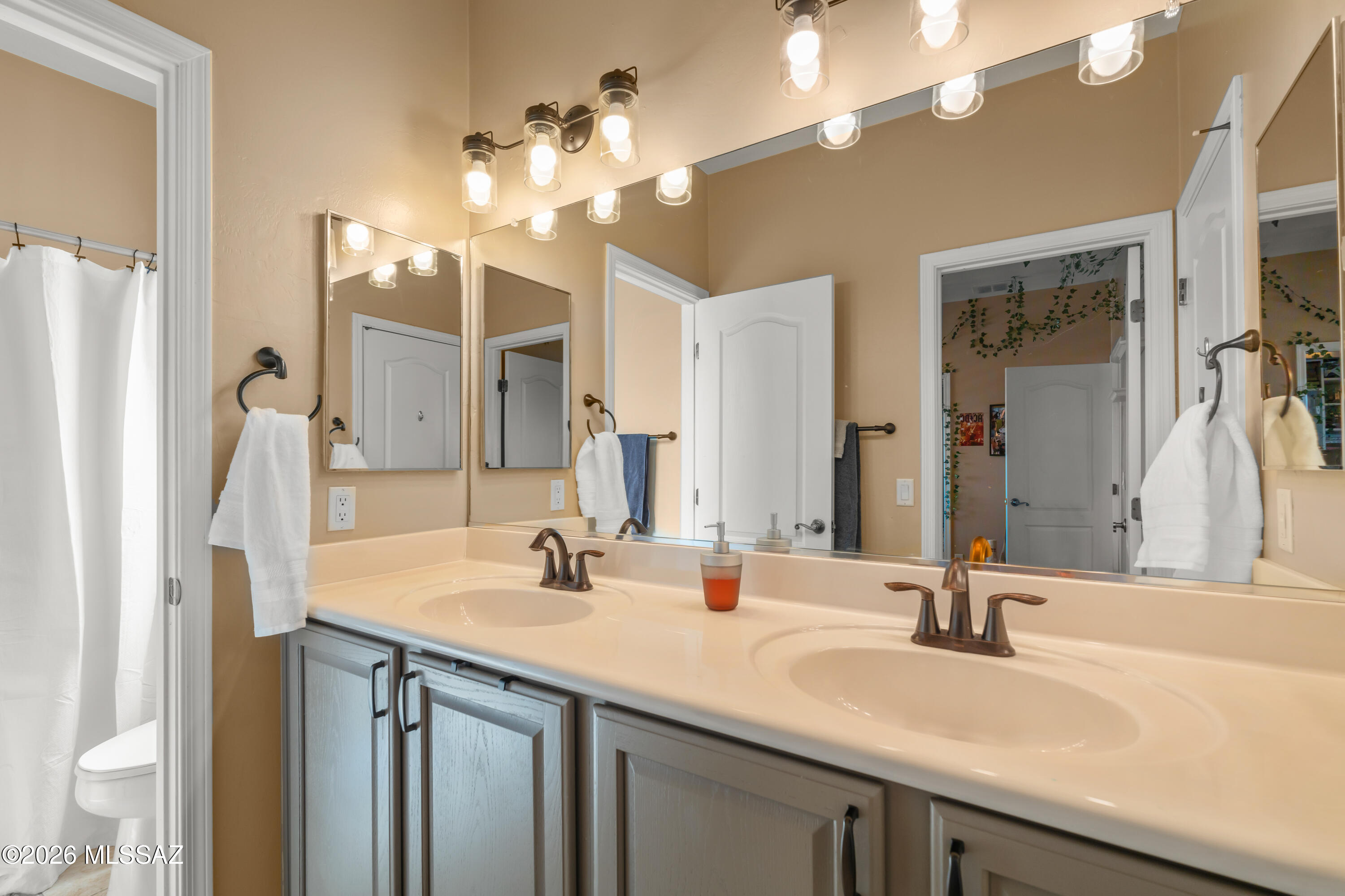 Encanto Del Lago (1-82) - Residential