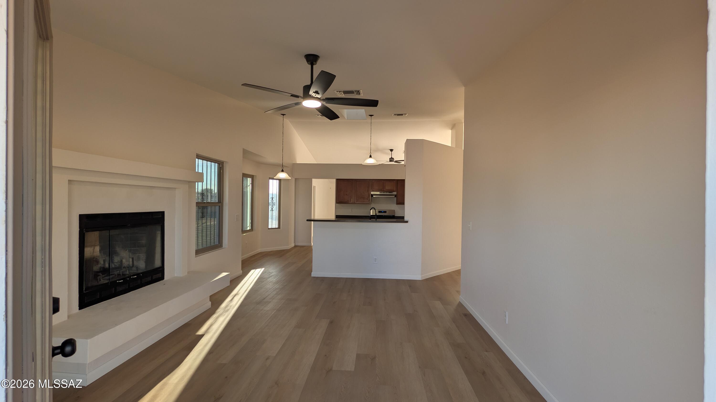 Salida Del Sol V (1-109) - Residential