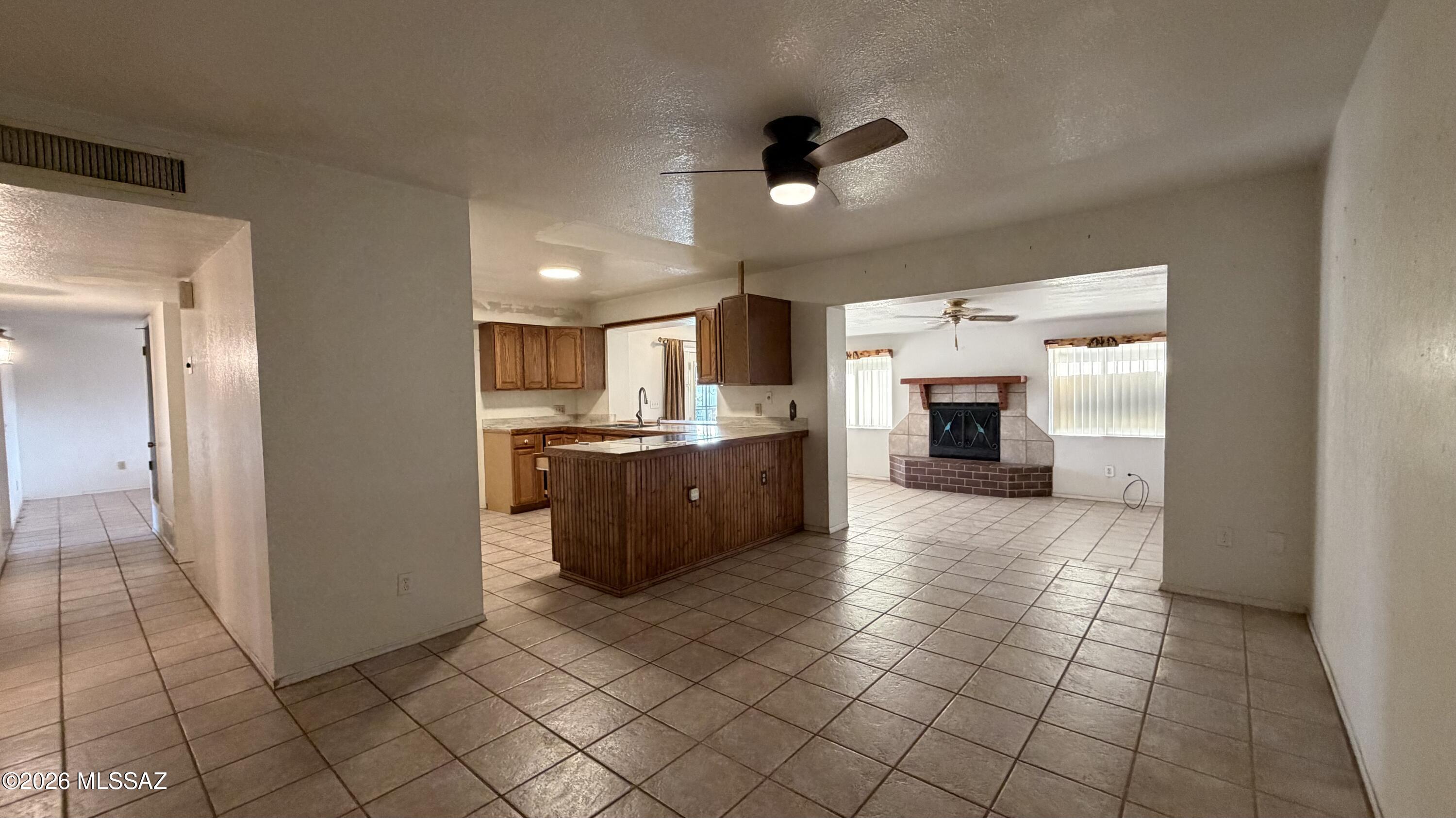 Casas Adobes Park (277-415) - Residential