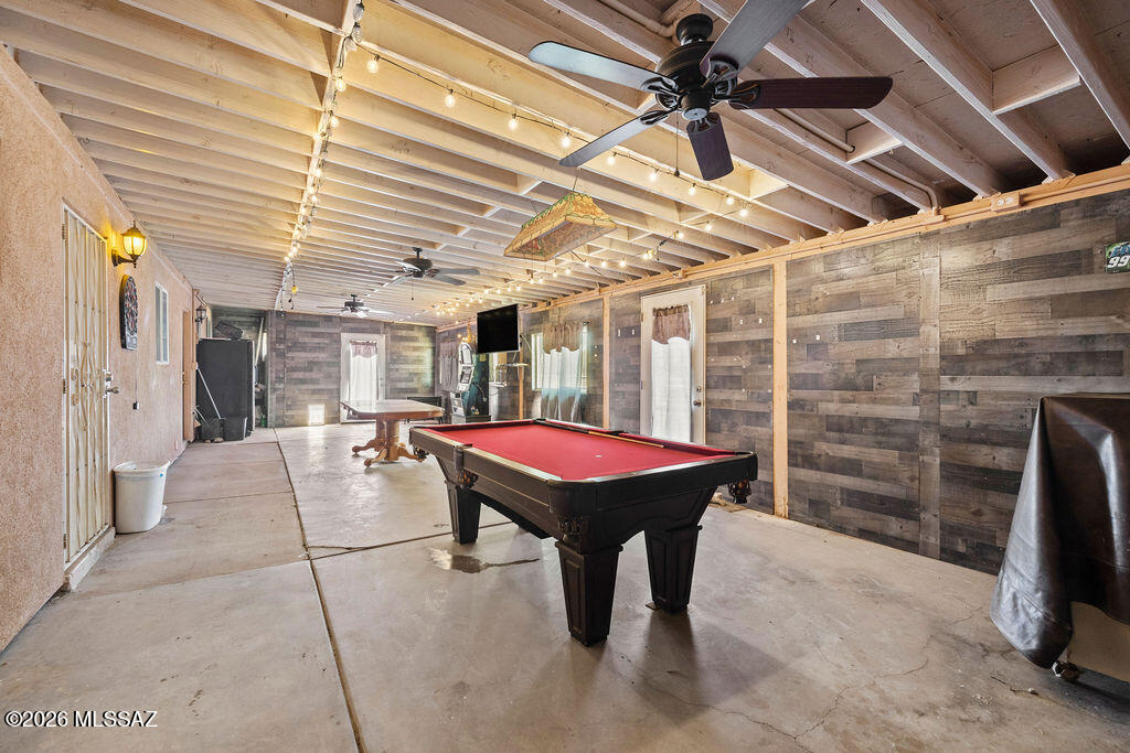 White Fence Farms (1-65) - Residential