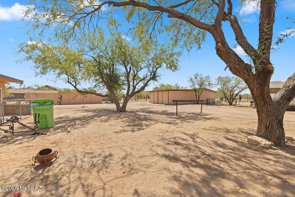 White Fence Farms (1-65) - Residential