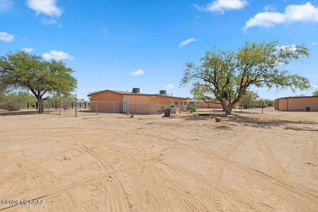 White Fence Farms (1-65) - Residential