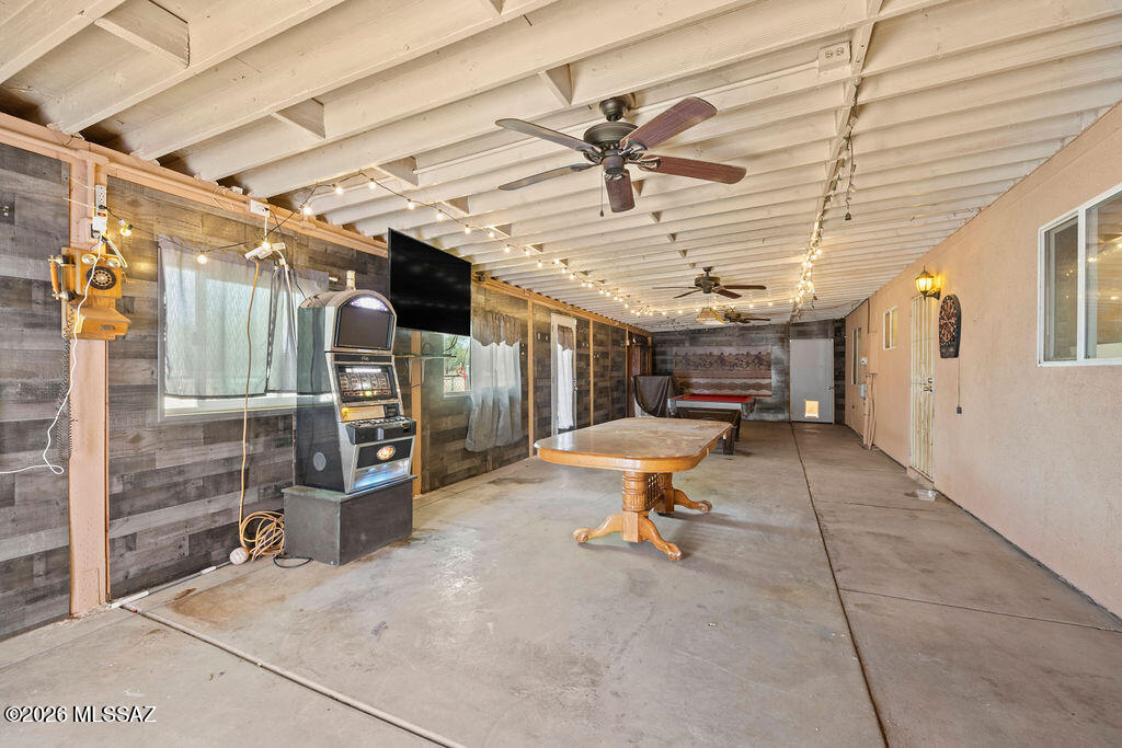 White Fence Farms (1-65) - Residential
