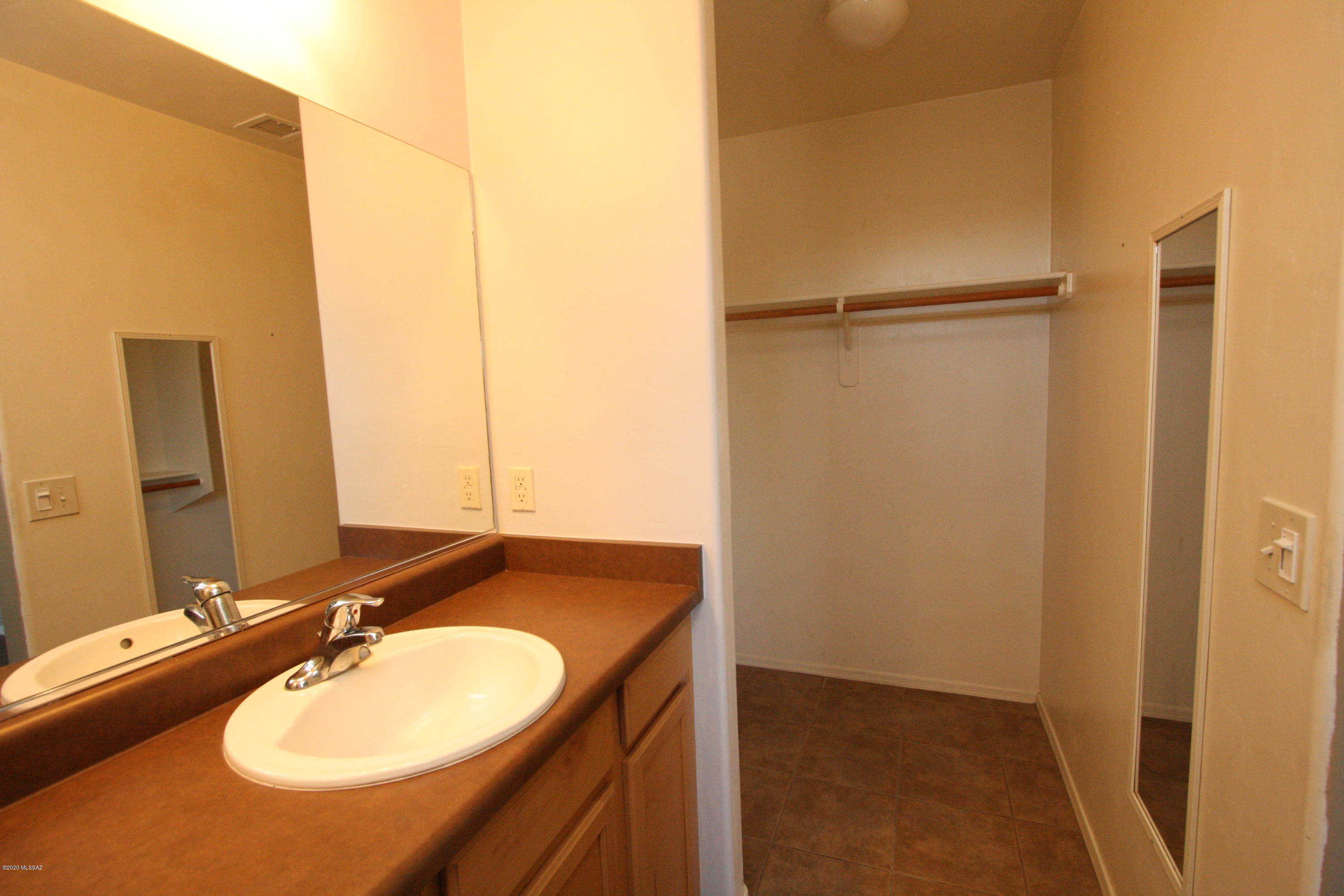 San Lucas Block 9 - Residential Lease