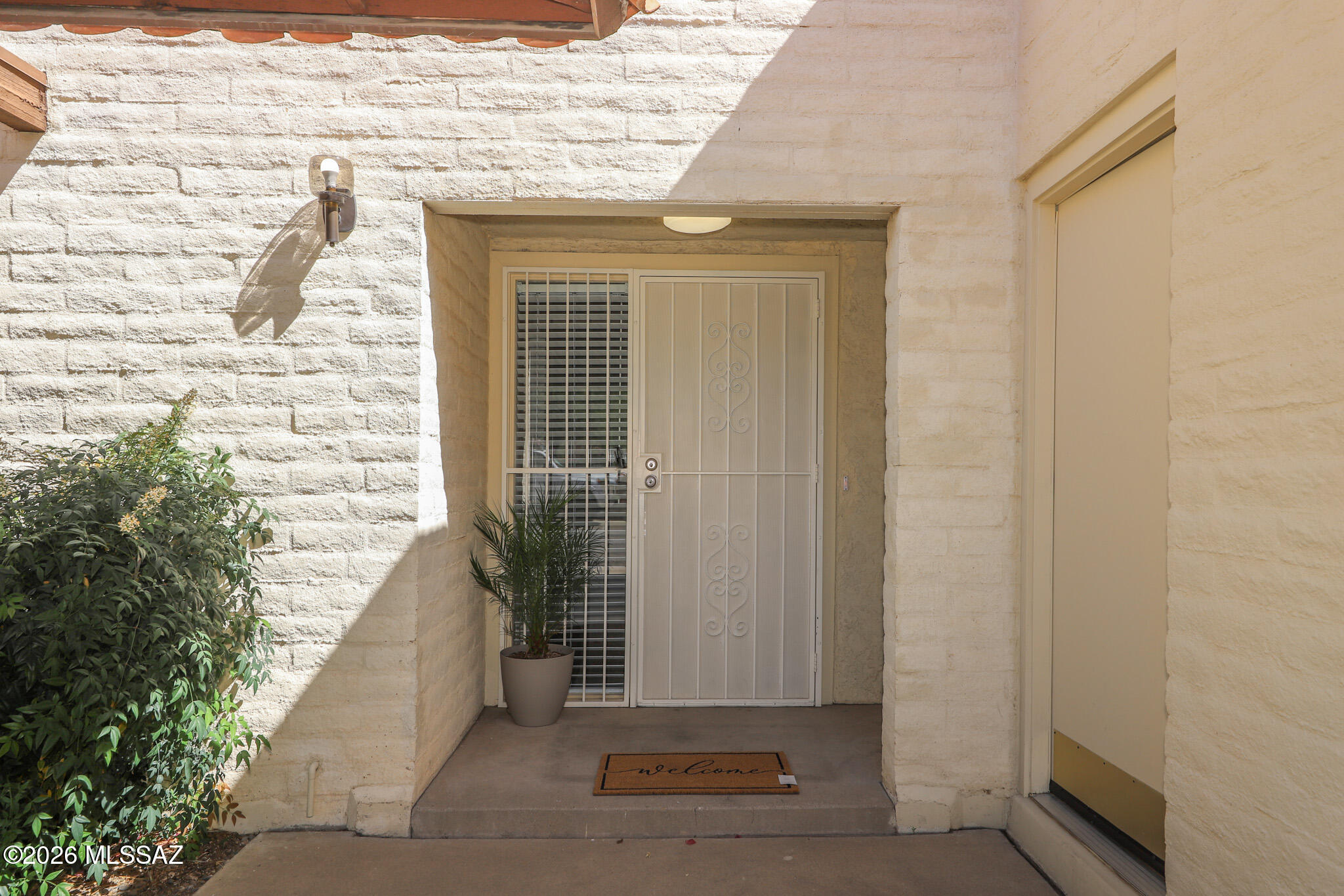 Plaza Mirador (1-28) - Residential