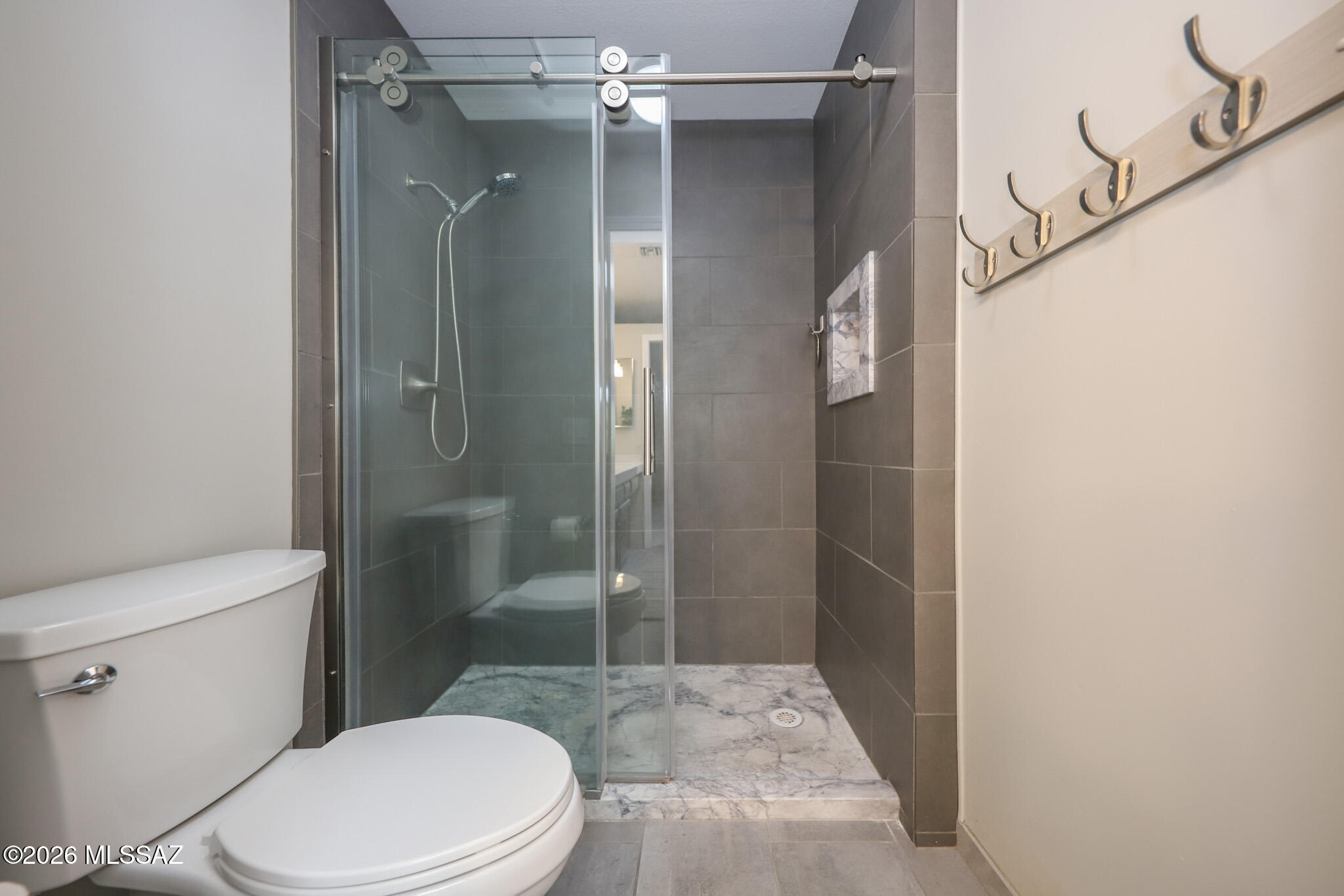 Plaza Mirador (1-28) - Residential