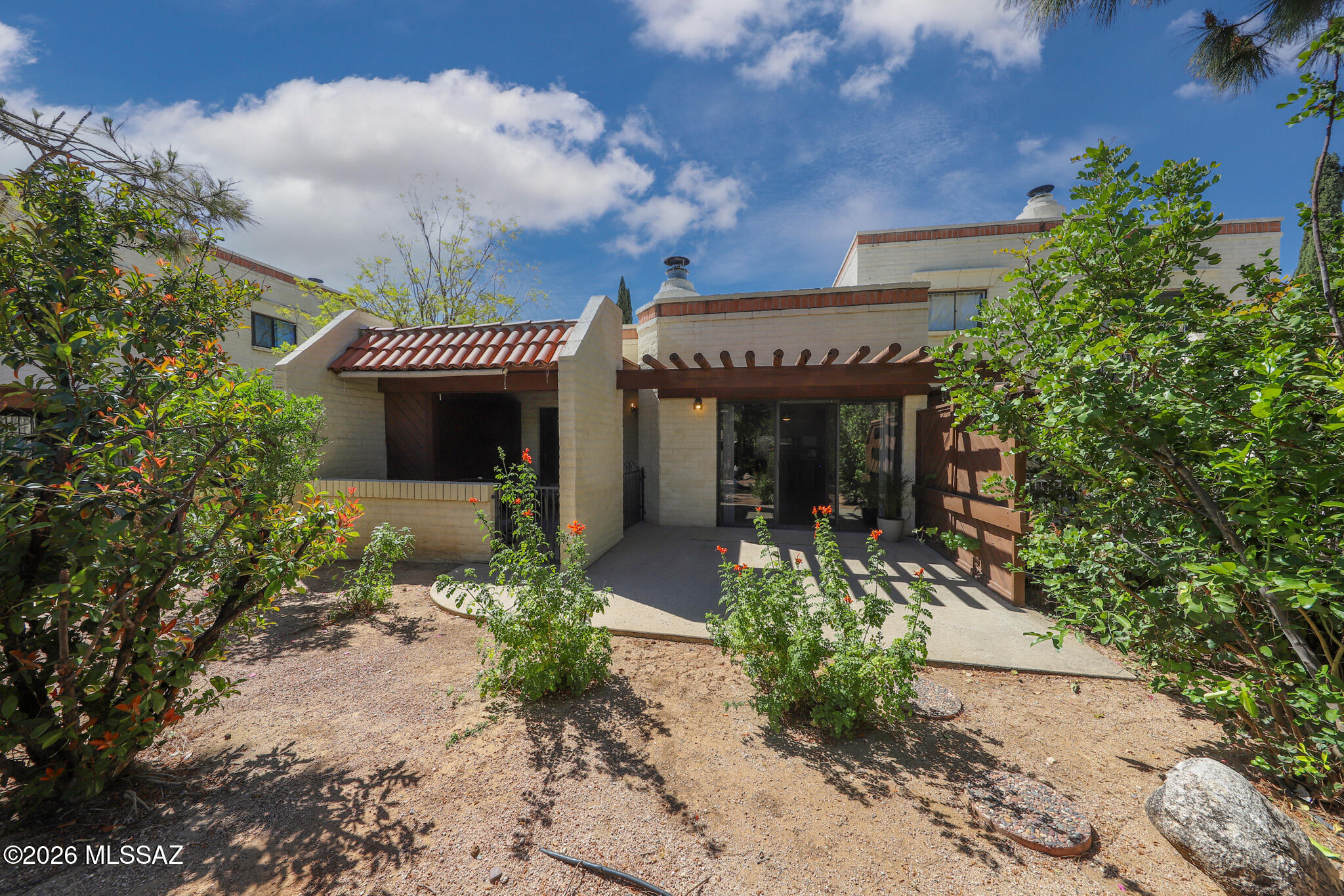Plaza Mirador (1-28) - Residential