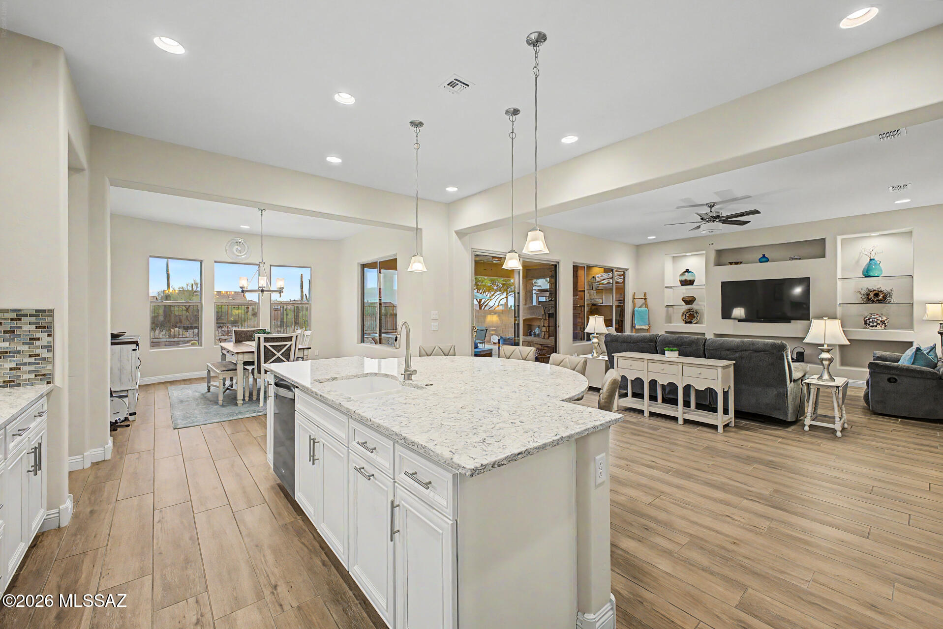 Del Webb At Dove Mountain VI - Residential