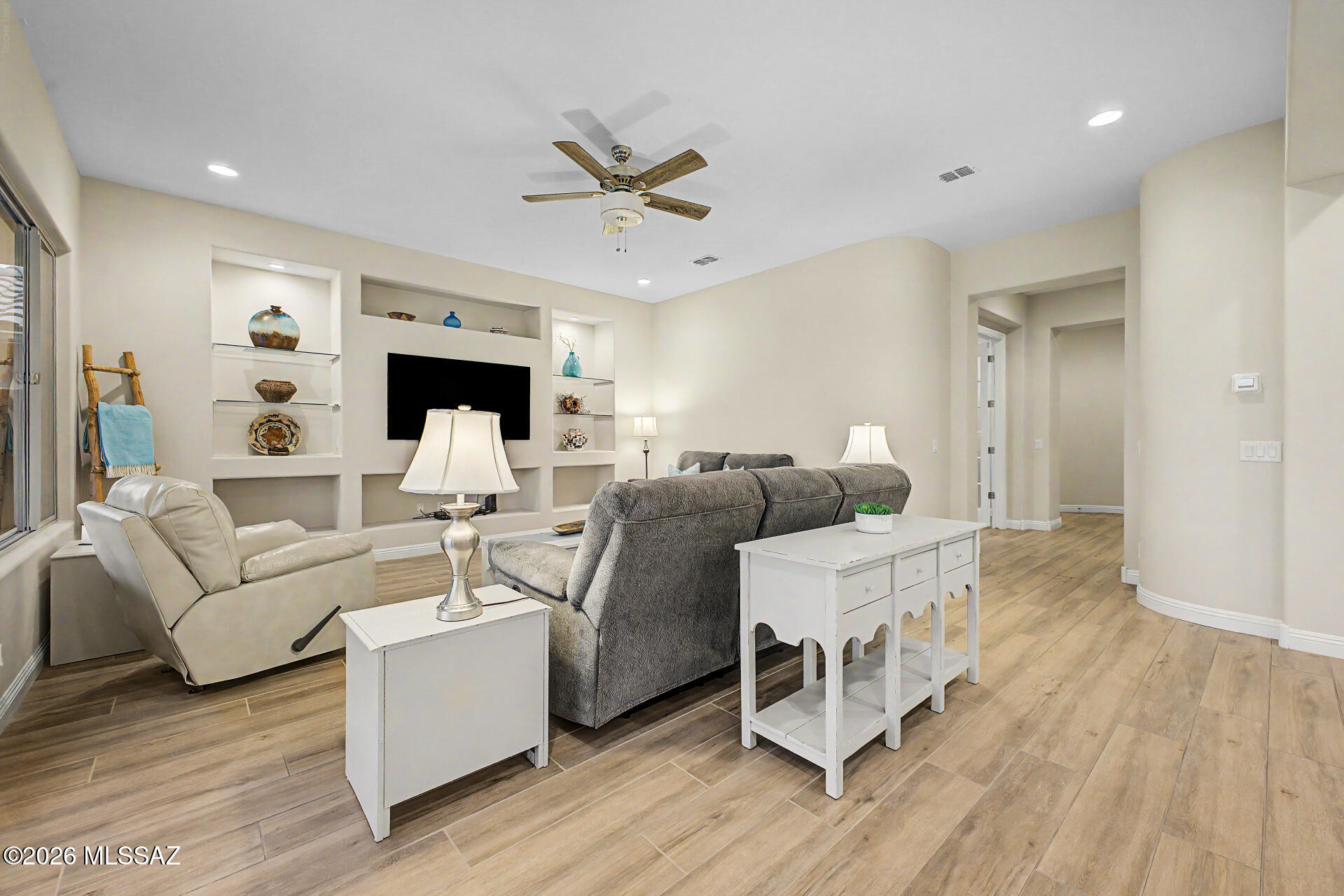 Del Webb At Dove Mountain VI - Residential