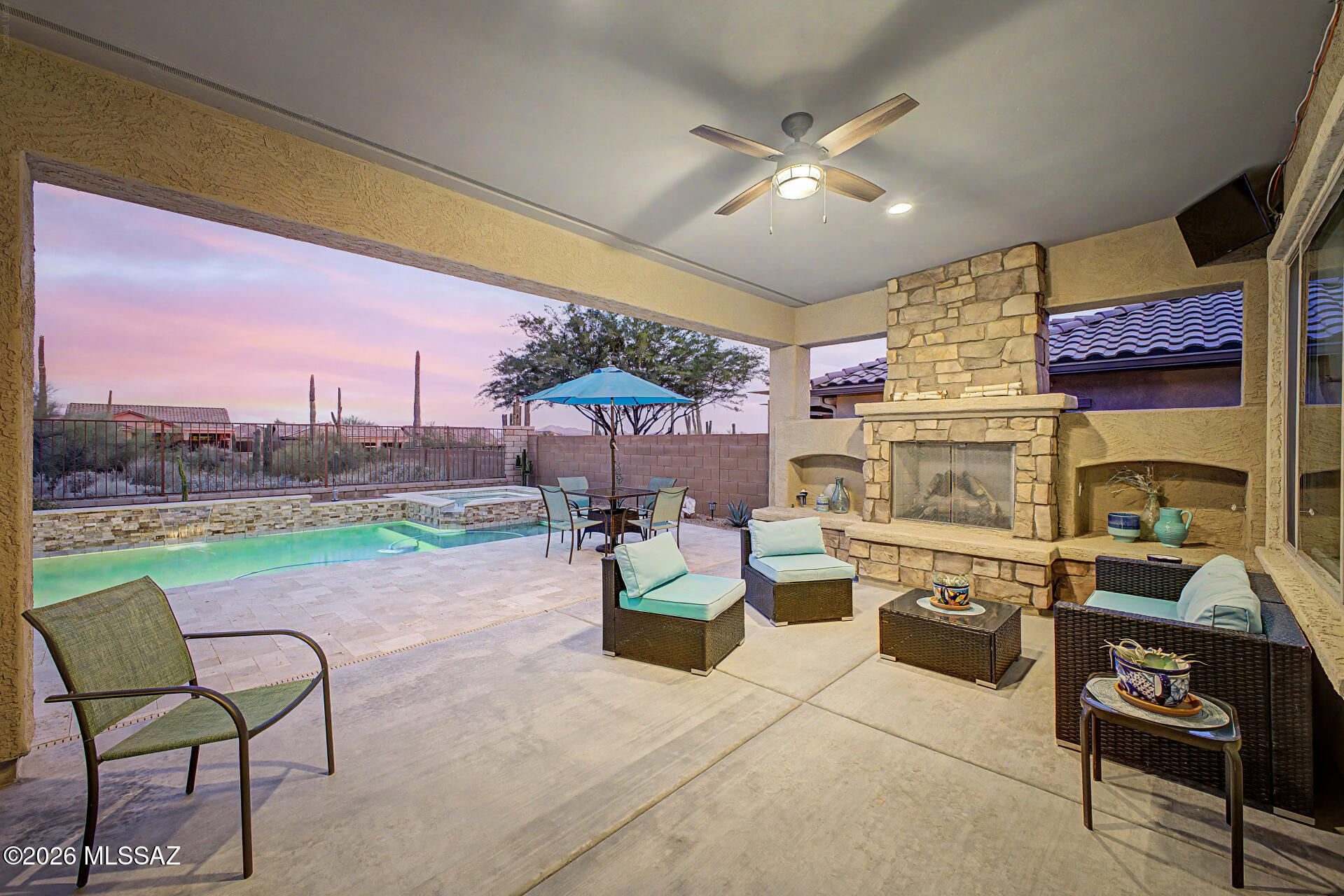 Del Webb At Dove Mountain VI - Residential