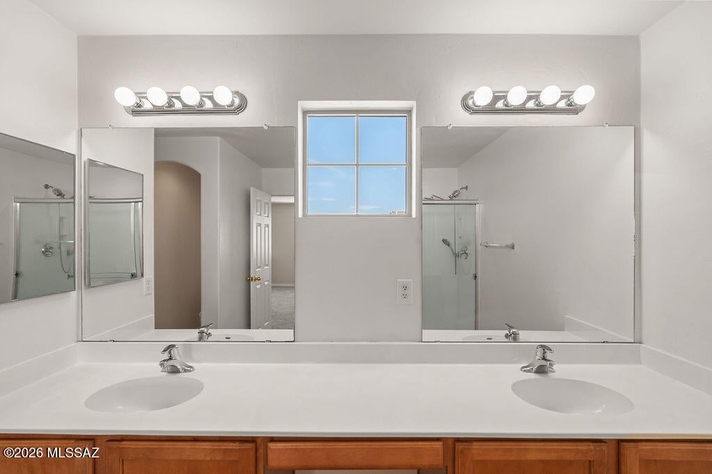 Presidio De Cancion (1-200) - Residential