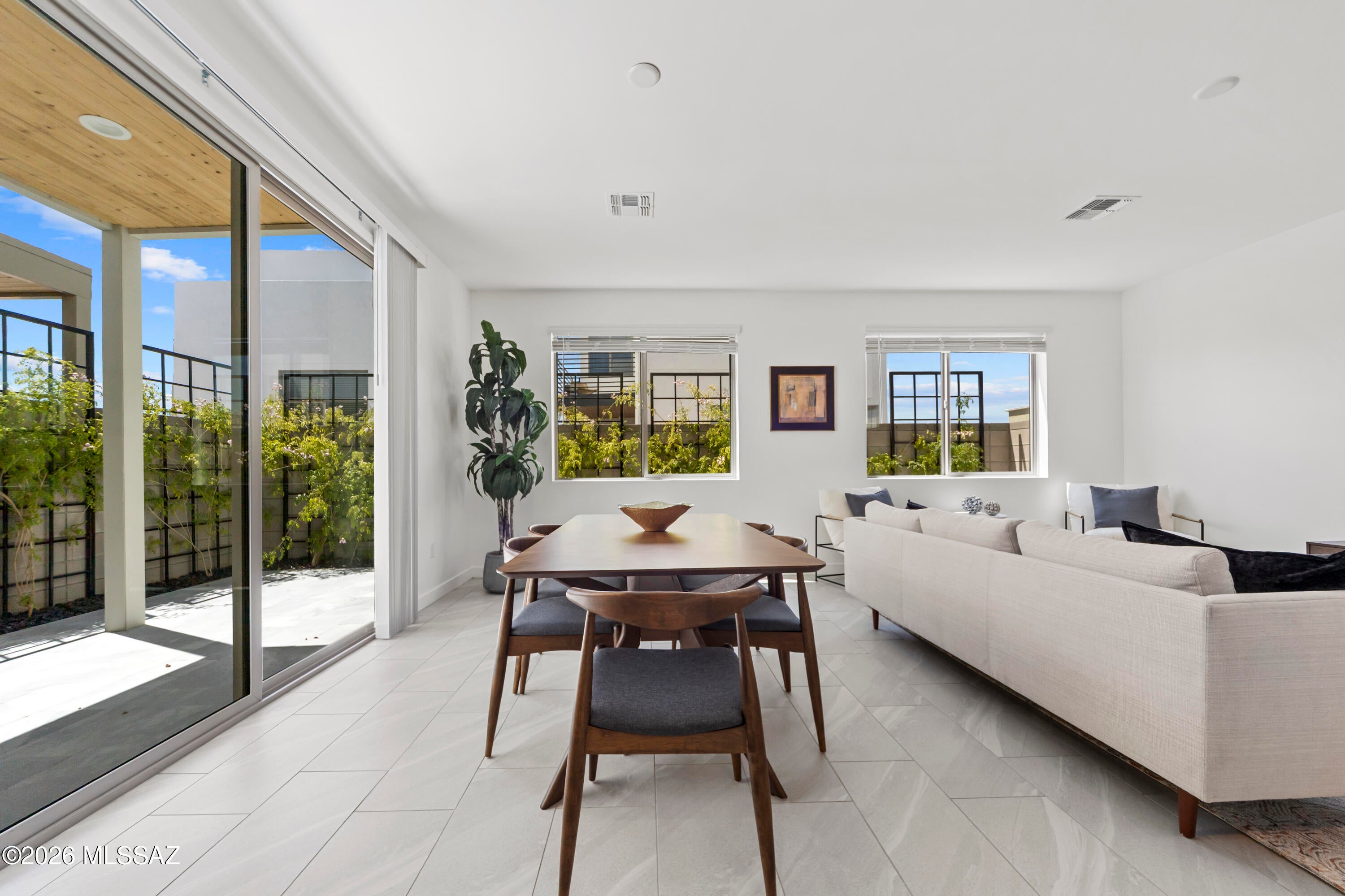 Pearl at the Bridges - Residential