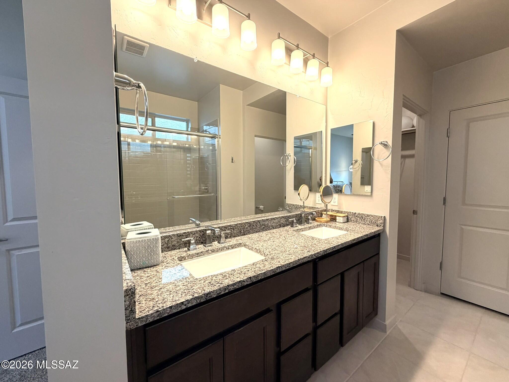 Sierra Pointe - Residential