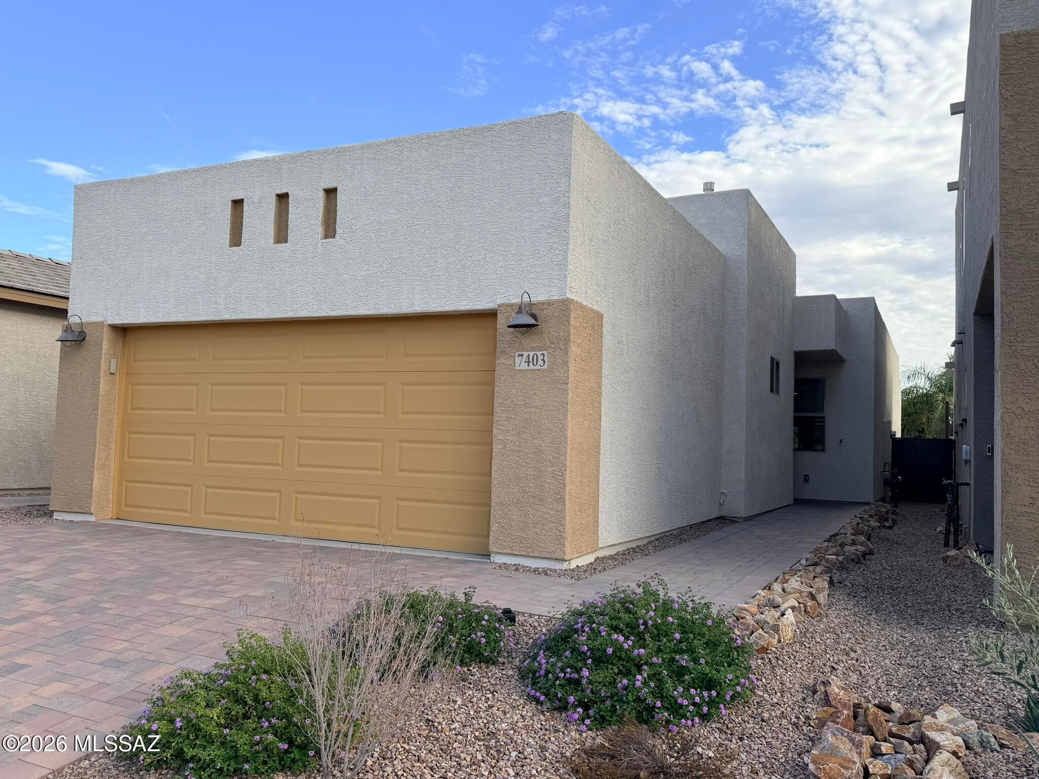 Sierra Pointe - Residential
